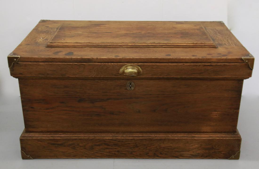 OAK TOOL CHEST (1 of 7)