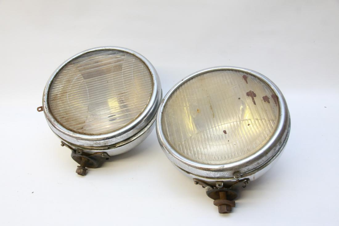 PR. OF HEADLIGHTS: DEPRESS BEAM HEADLAMP - C.M. HALL LAMP CO. Dimensions:10 1/2"