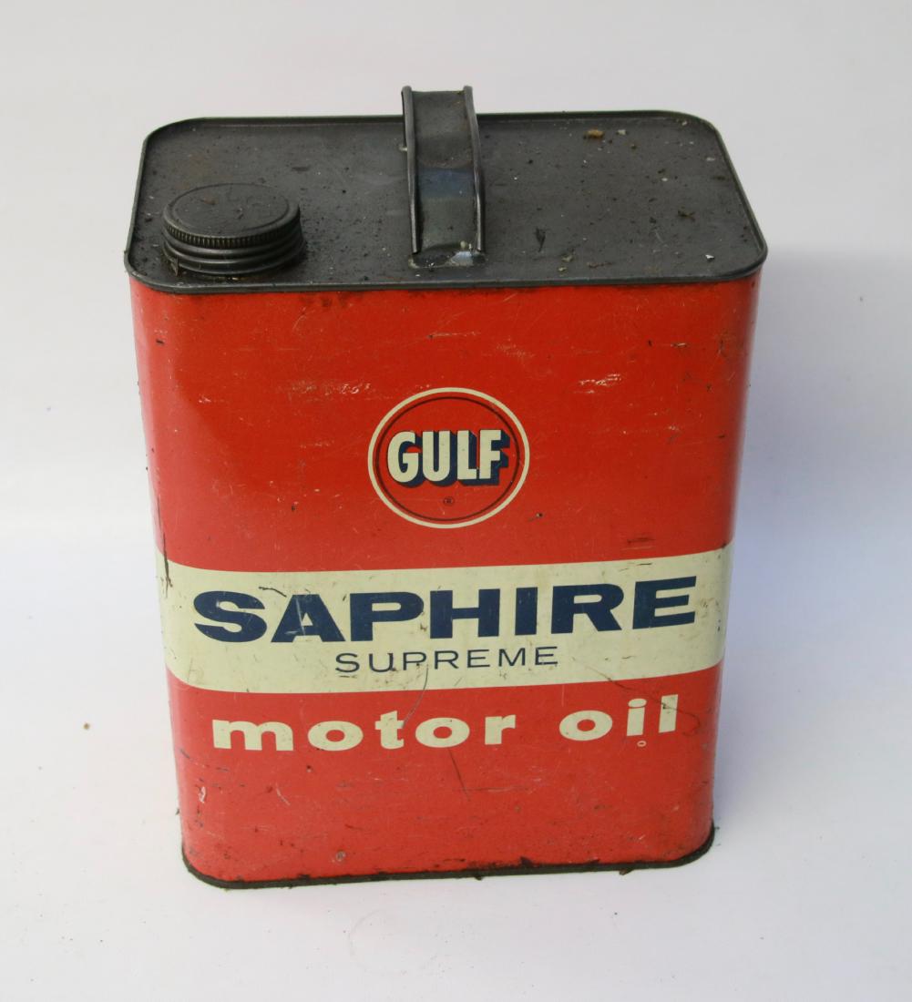 ANTIQUE ADVERTISING TIN: GULF SAPPHIRE SUPREME MOTOR OIL - 2 GALLONS Dimensions:8 1/2" X 10 1/2"