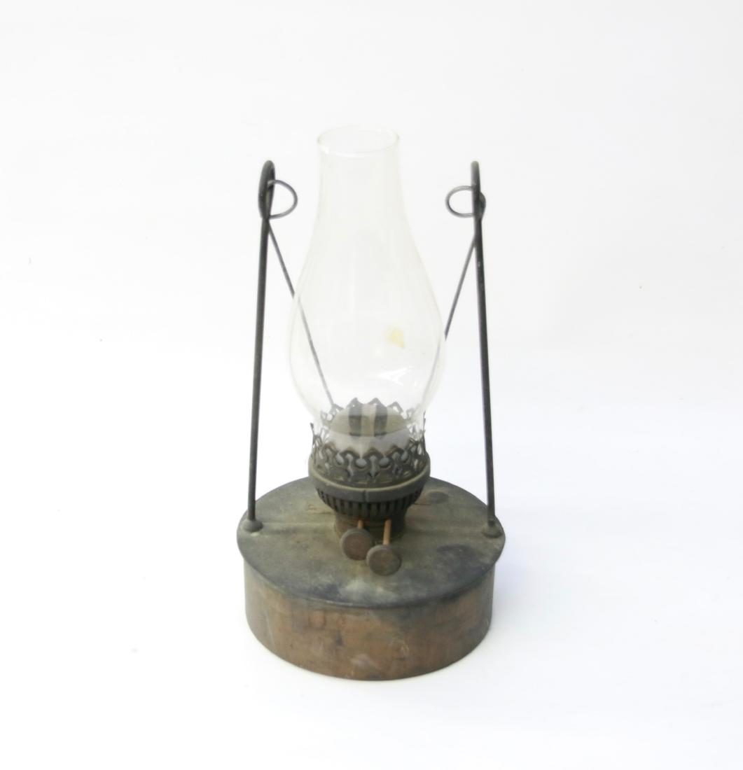 HANGING KEROSENE LIGHT: COPPER AND METAL - MARKED; BEST BRITISH MAKE Dimensions:12" H