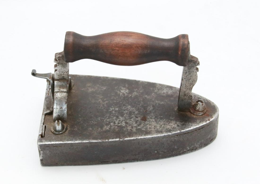 EARLY SLUG IRON: HANDMADE WITH UNUSUAL LIFT UP GATE - STIRRUP TYPE POSTS - ROUNDED NOSE . 6 1/4"