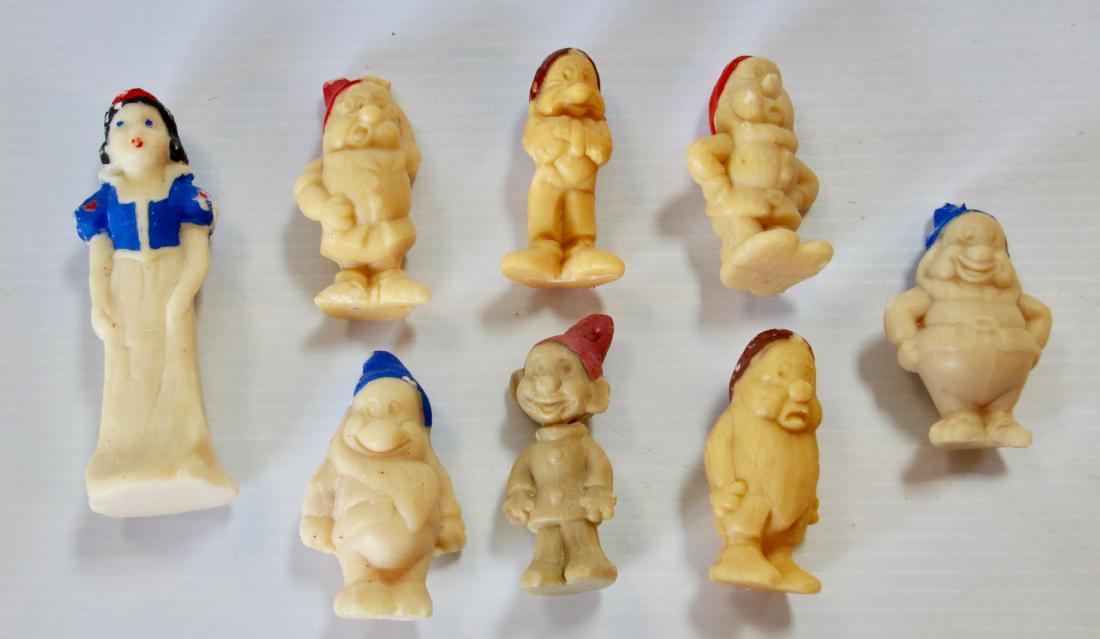 SNOW WHITE AND THE SEVEN DWARFS SOAP SET: SNOW WHITE AND THE SEVEN DWARFS SOAP SET