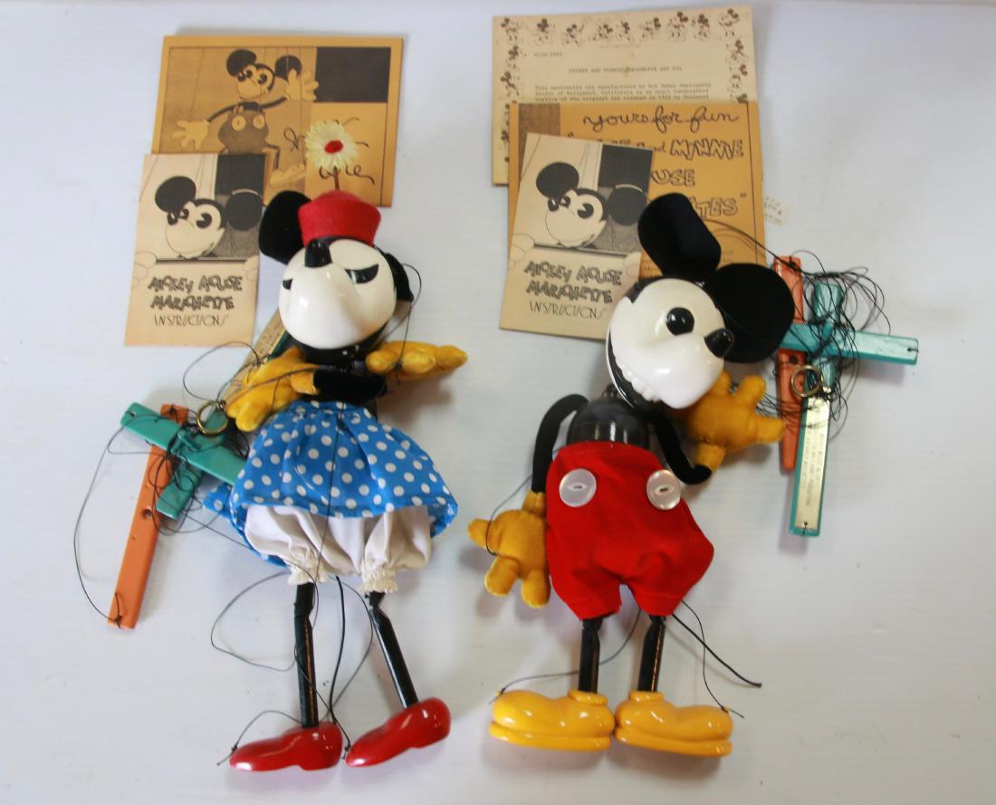 MICKEY AND MINNIE MOUSE MARIONETTES: MADE BY; BOB BAKER , MARIONETTE STUDIO OF HOLLYWOOD, CA - EXACT REPLICA OF THE 1932 ORIGINAL - PURCHASED FROM DISNEYLAND FEBRUARY 1980 Size:12"