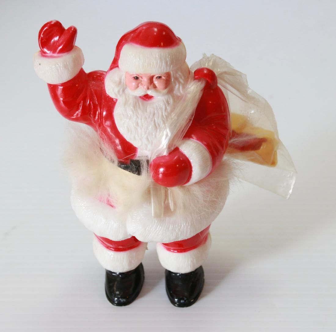 VINTAGE CHRISTMAS DECORATION: MOLDED PLASTIC SANTA CLAUSE WITH FUR ACCENT AND SACK BY; ROSBRO SIZE:6 1/4" H