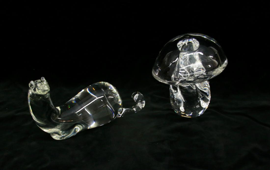 PAIR OF STEUBEN GLASS PIECES: INCLUDING MINK WITH DIAMOND EYES AND A MUSHROOM PAPERWEIGHT. BOTH SIGNED ON BOTTOM