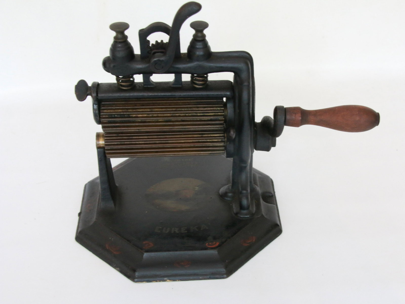 EUREKA MACHINE FLUTTER: WITH ORIGINAL STENCILING - PAINTED SCENE - 1871 PATENT Size: 5" ROLLS