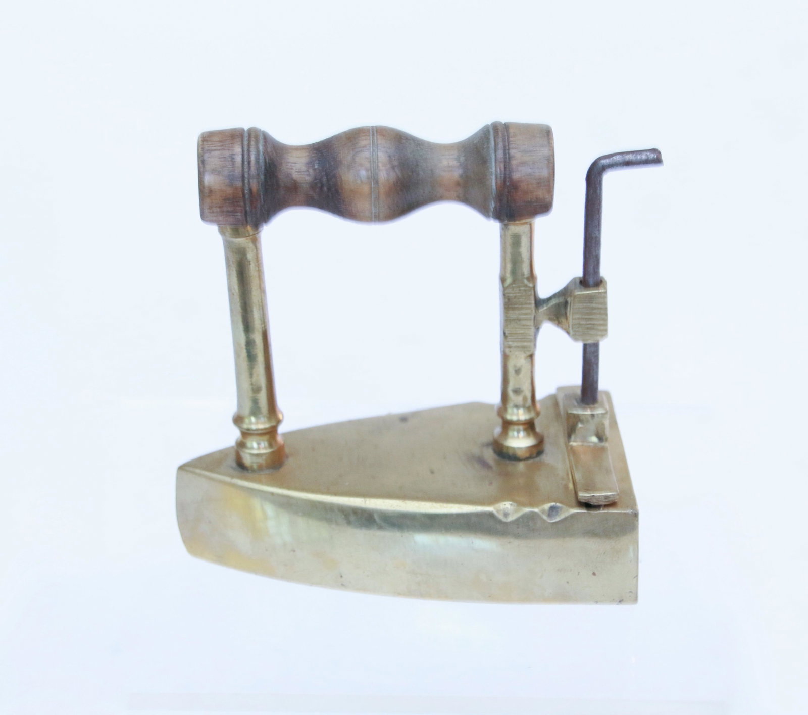 SMALL SIZE BRASS SLUG IRON: WITH LIFT UP GATE - WITH SLUG Size: 3"