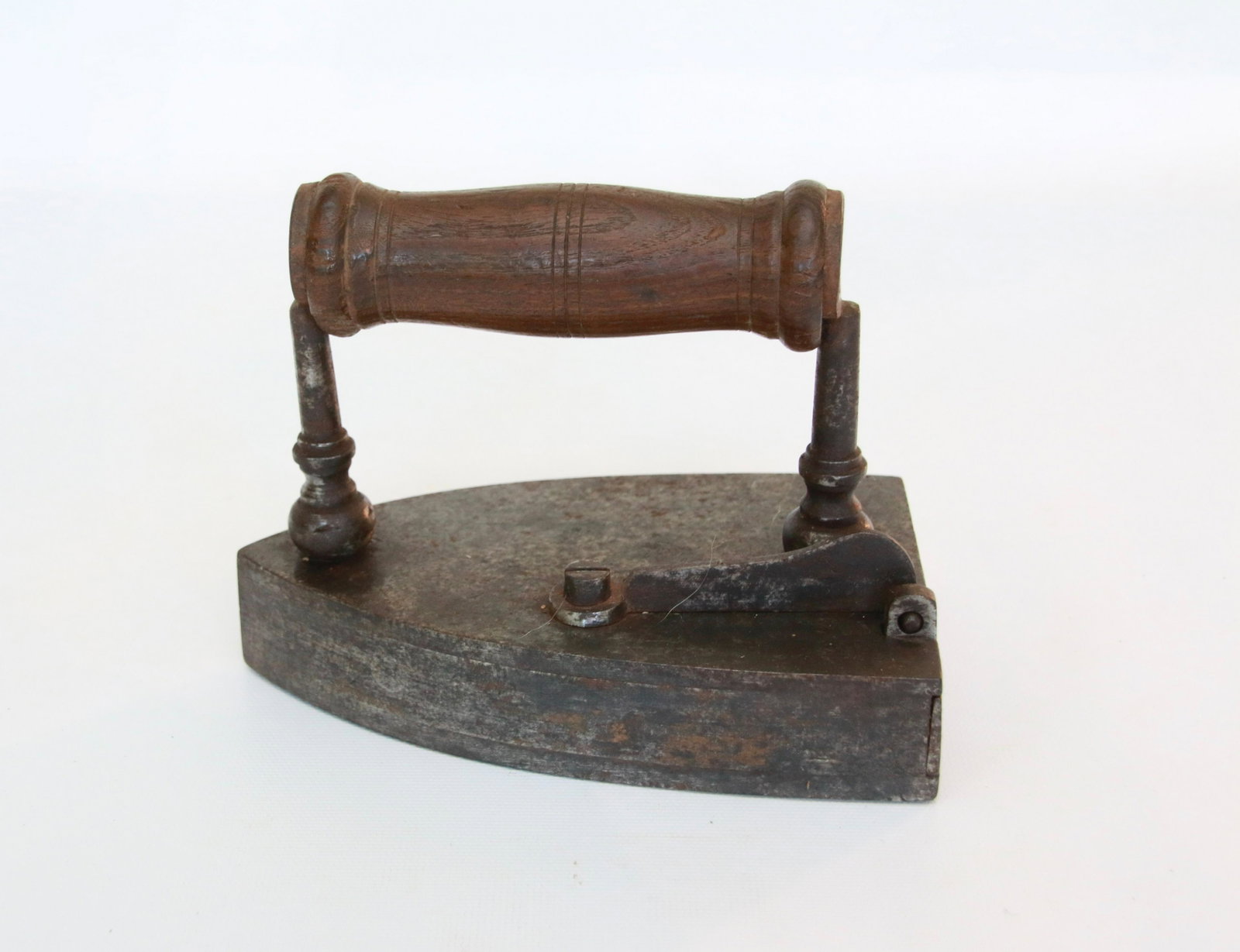 EARLY HAND MADE SLUG IRON: 19TH CENTURY WITH TOP LATCH Size: 6 1/4"