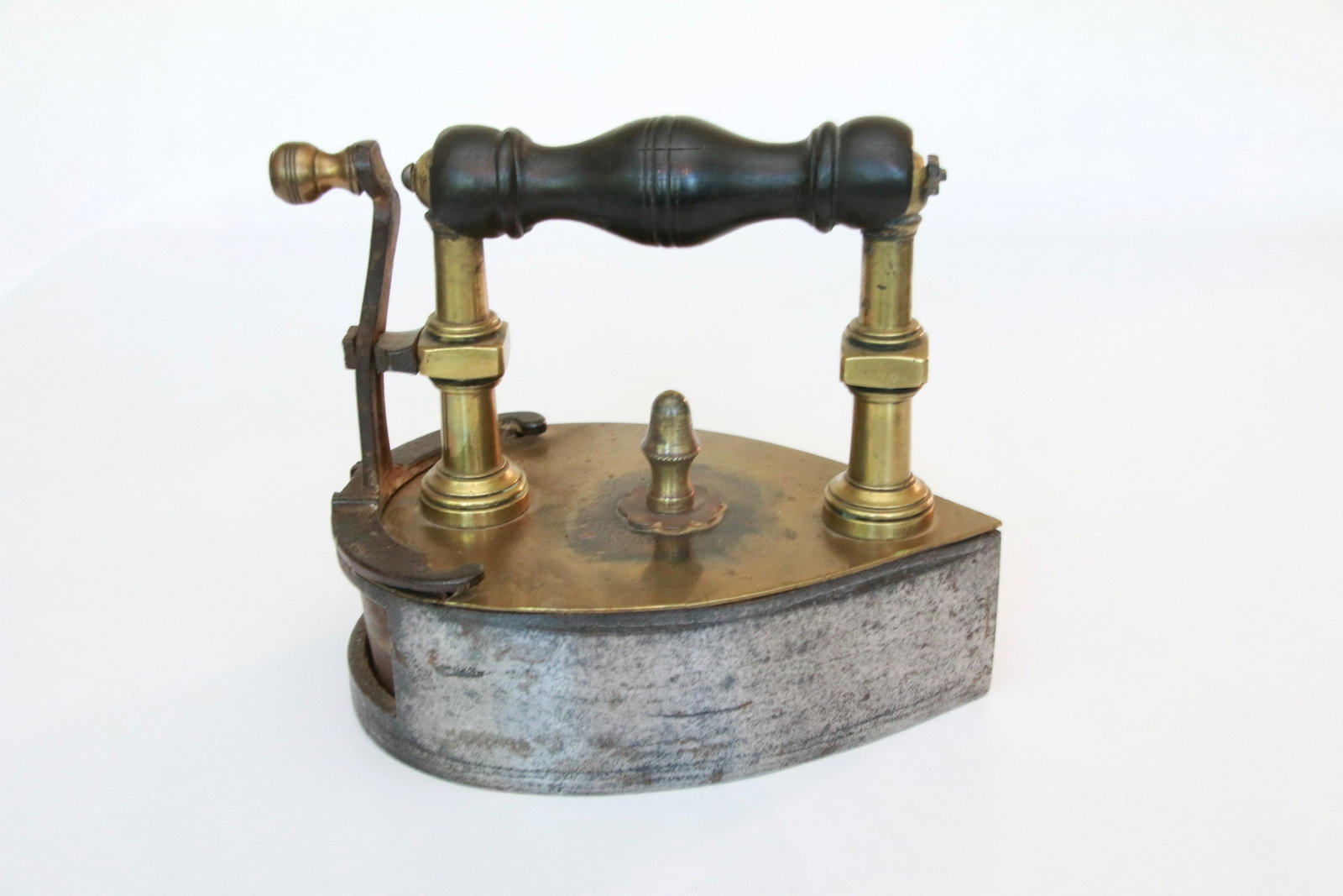 ROUND BACK SLUG IRON: BRASS OVERLAY TOP - CENTER FINALE - UNUSUAL SQUARE TYPE POSTS Size: 7 1/2"