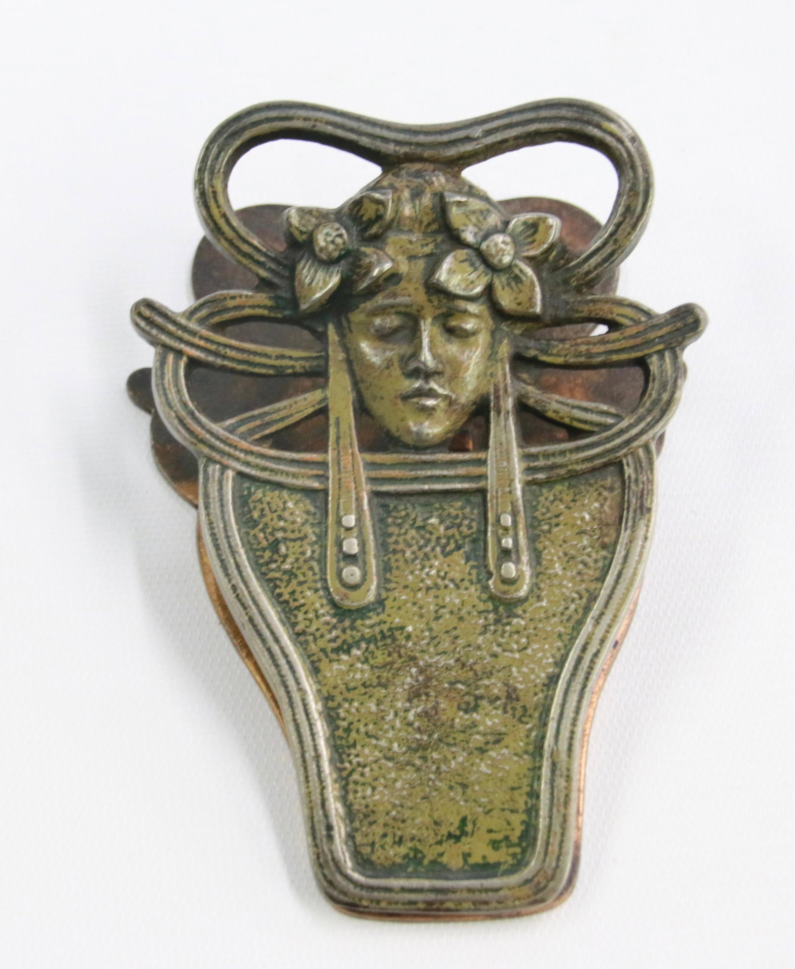 ART NOUVEAU CAST IRON BILL CLIP: PAINTED CAST IRON AND COPPER. MRKD. 5180 ON BACK. Size: 4 3/4" X 3 1/2"