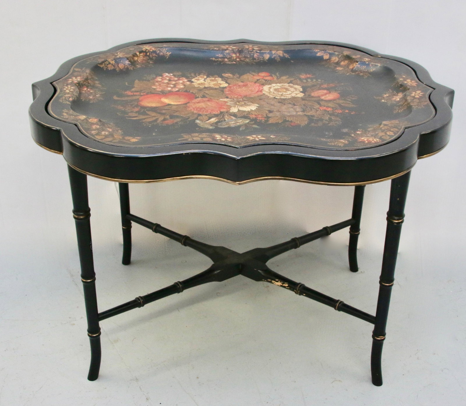 HAND PAINTED TIN TRAY TABLE: HAND PAINTED TIN TRAY BUILT INTO WOODEN TABLE - FLORAL DESIGN Size: 30" X 20 1/2"