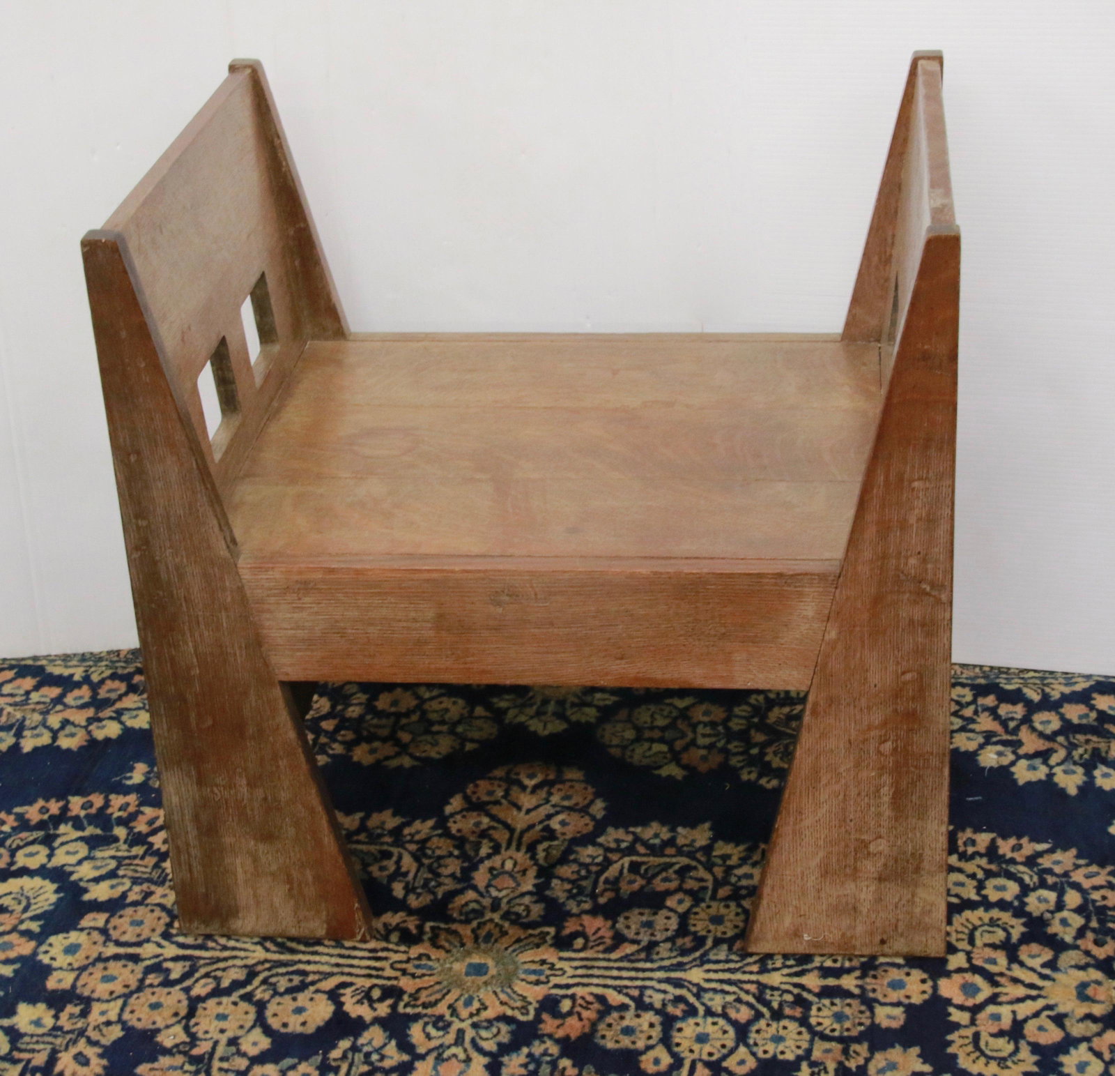 LIMBERT CUT-OUT WINDOW SEAT: MISSION STYLE OAK WINDOW SEAT #243 - BRANDED ON BOTTOM Size: 24" X 18" X 24"