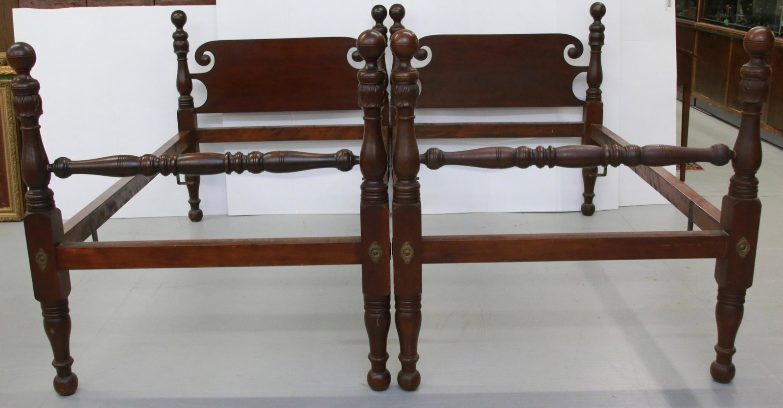 PR. SINGLE CANNONBALL ROPE BEDS: MAHOGANY 80" X 45" X 46"
