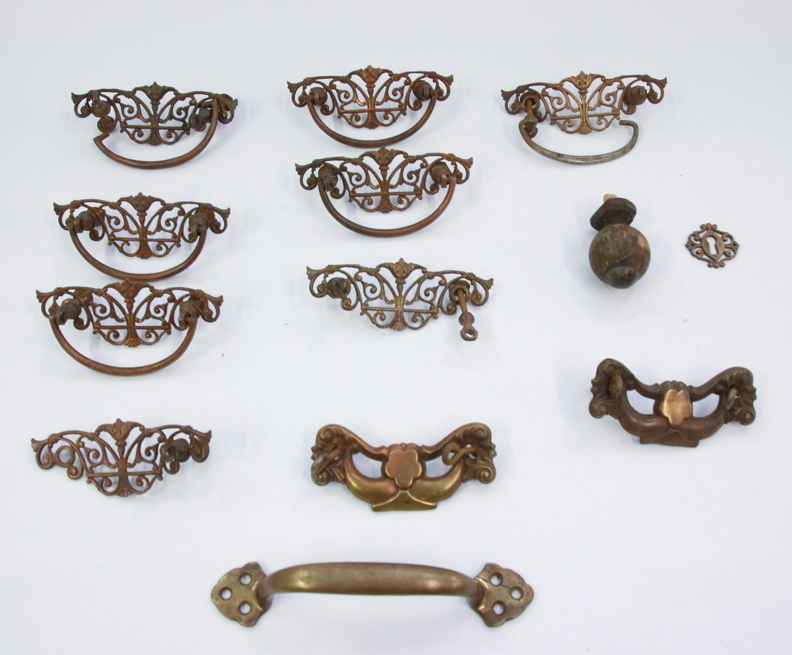 BRASS DRAWER PULLS: (8) MATCHING AND (2) MATCHING - BRASS HANDLE Size: 2.25" X 4.5" Important Shipping Information: We do not give IN-HOUSE shipping quotes. Please email japakmail@earthlink.net - All items once paid will