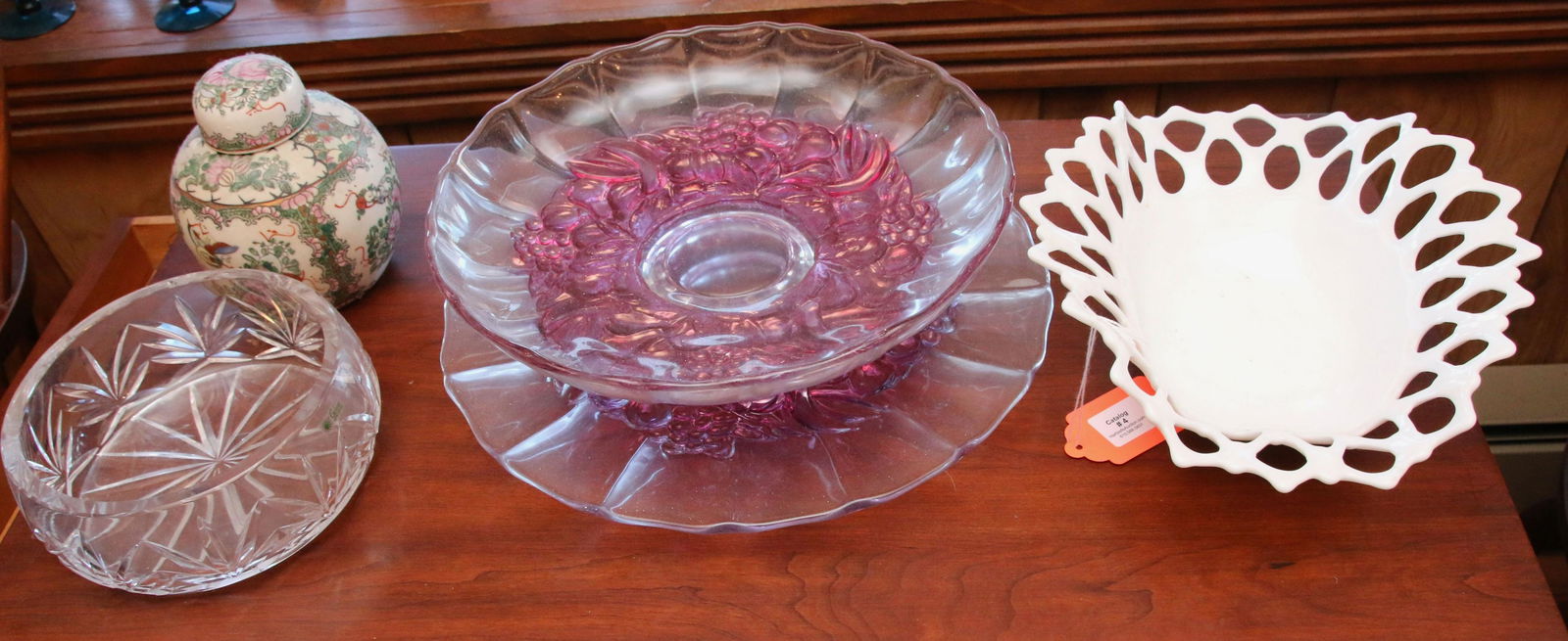 GLASSWARE LOT (1 of 1)