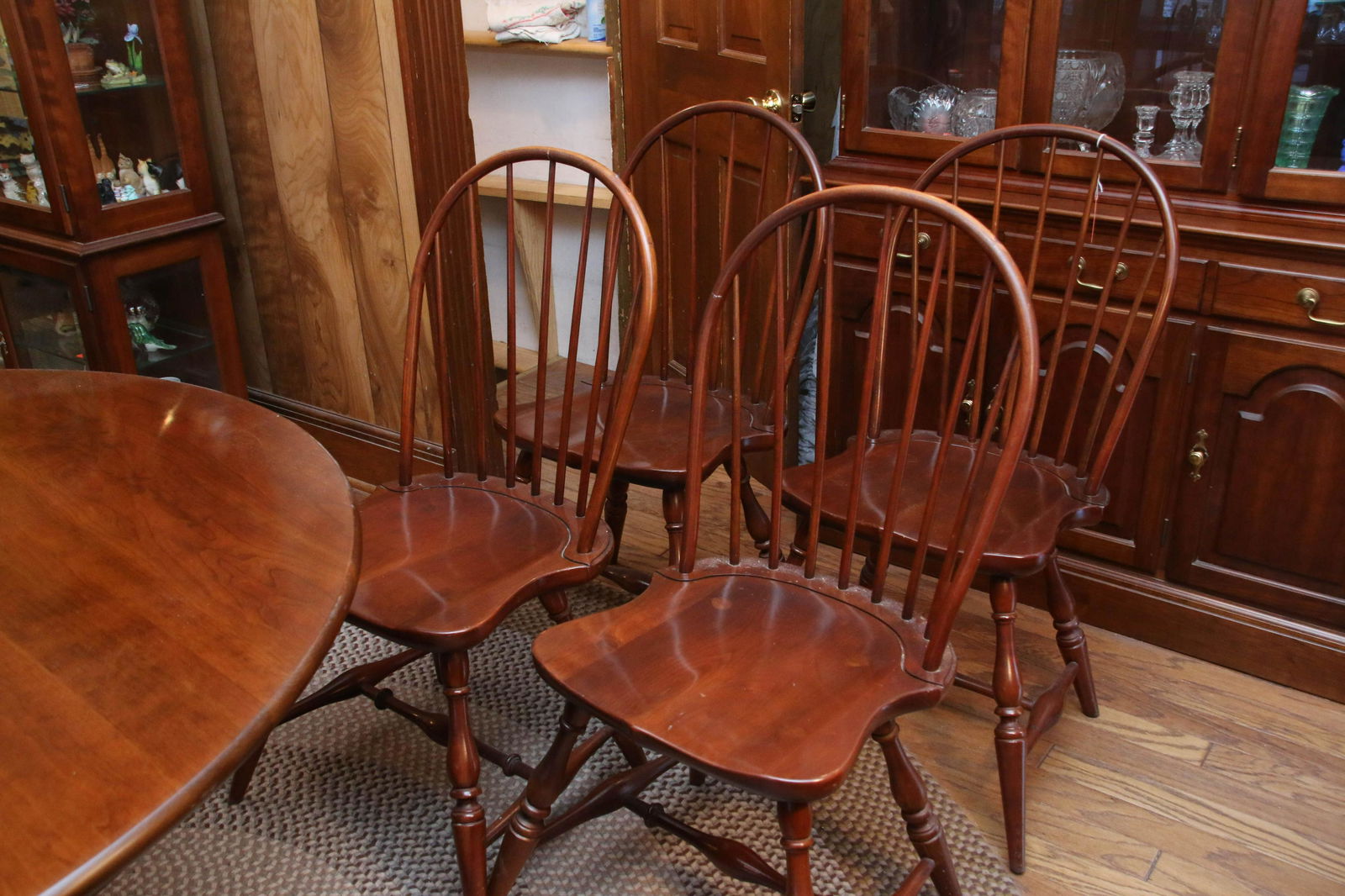 SET OF (6) DUCKLOE CHERRY CHAIRS (1 of 5)