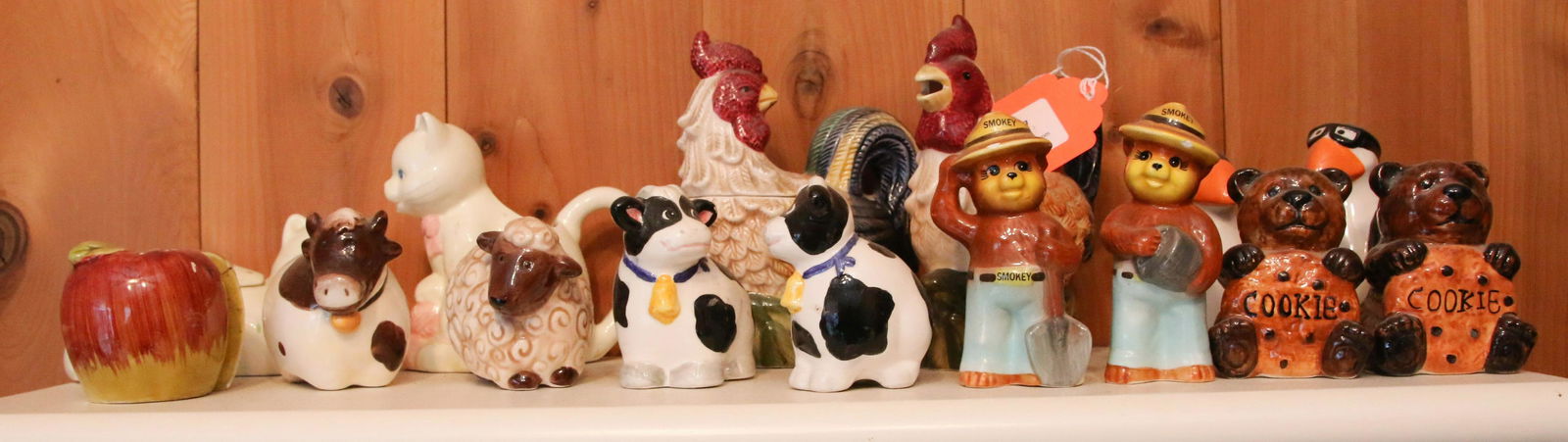 SALT, PEPPER, AND CREAMER LOT (1 of 2)