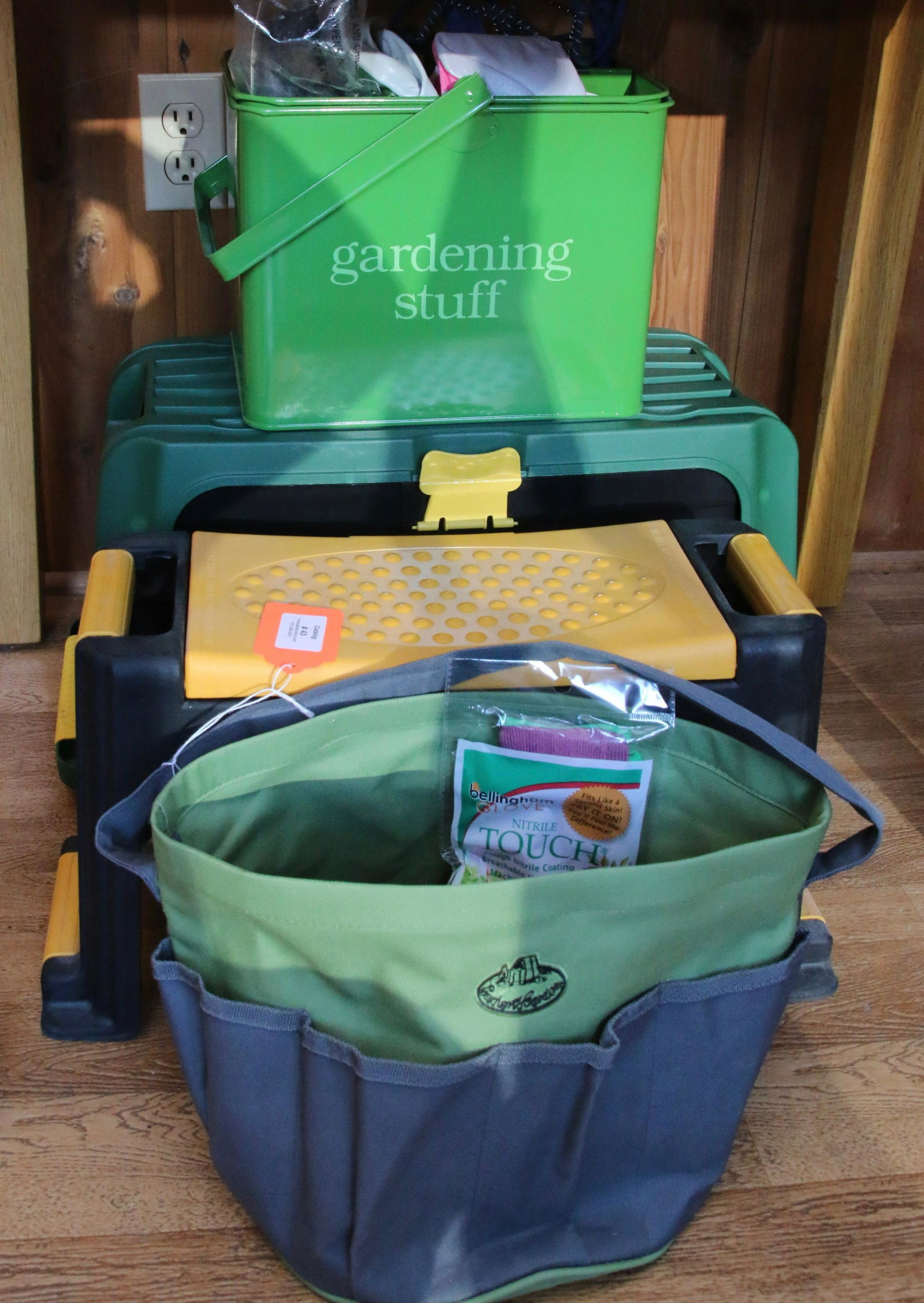 GARDENING LOT (1 of 1)