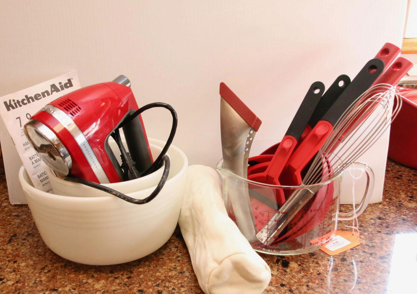 COOKING UTENSIL LOT (1 of 1)