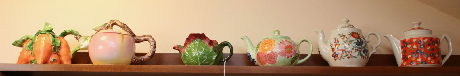 TEAPOT LOT (1 of 1)