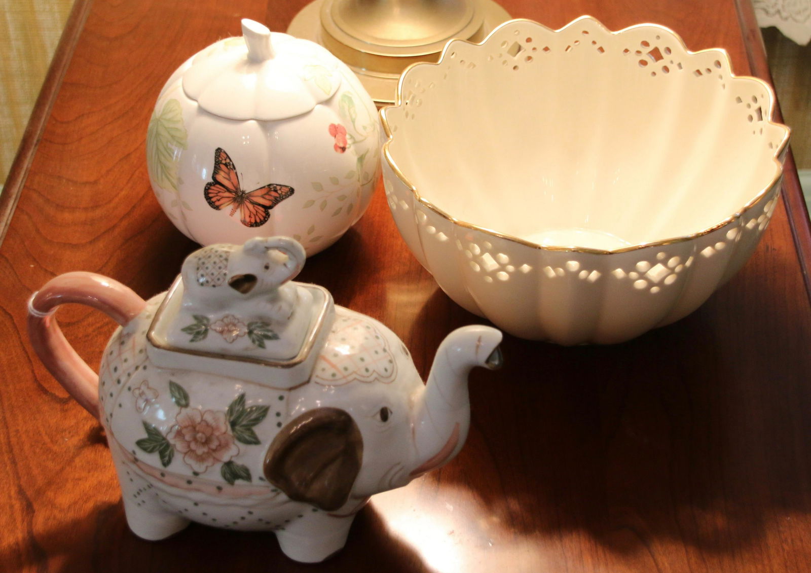 PORCELAIN LOT (1 of 1)