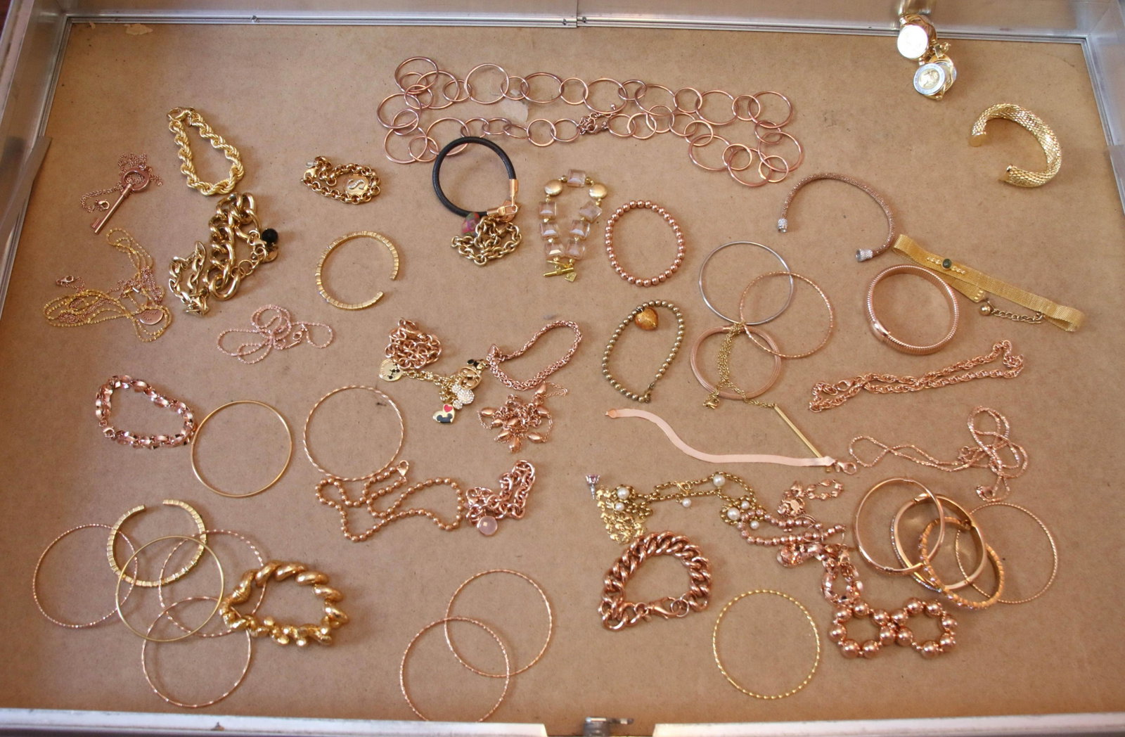 LARGE LOT OF JEWELRY: BRACELETS, CHAINS, NECKLACES, AND MORE