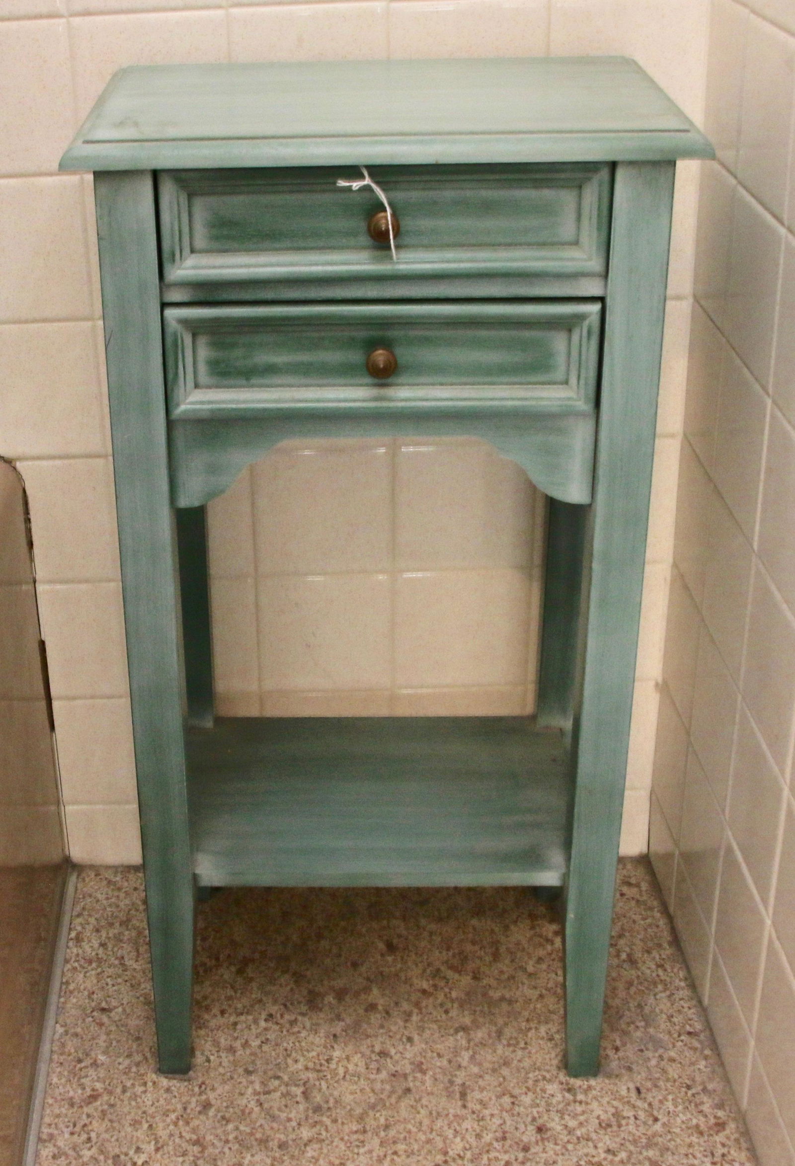 SMALL STAND (1 of 1)