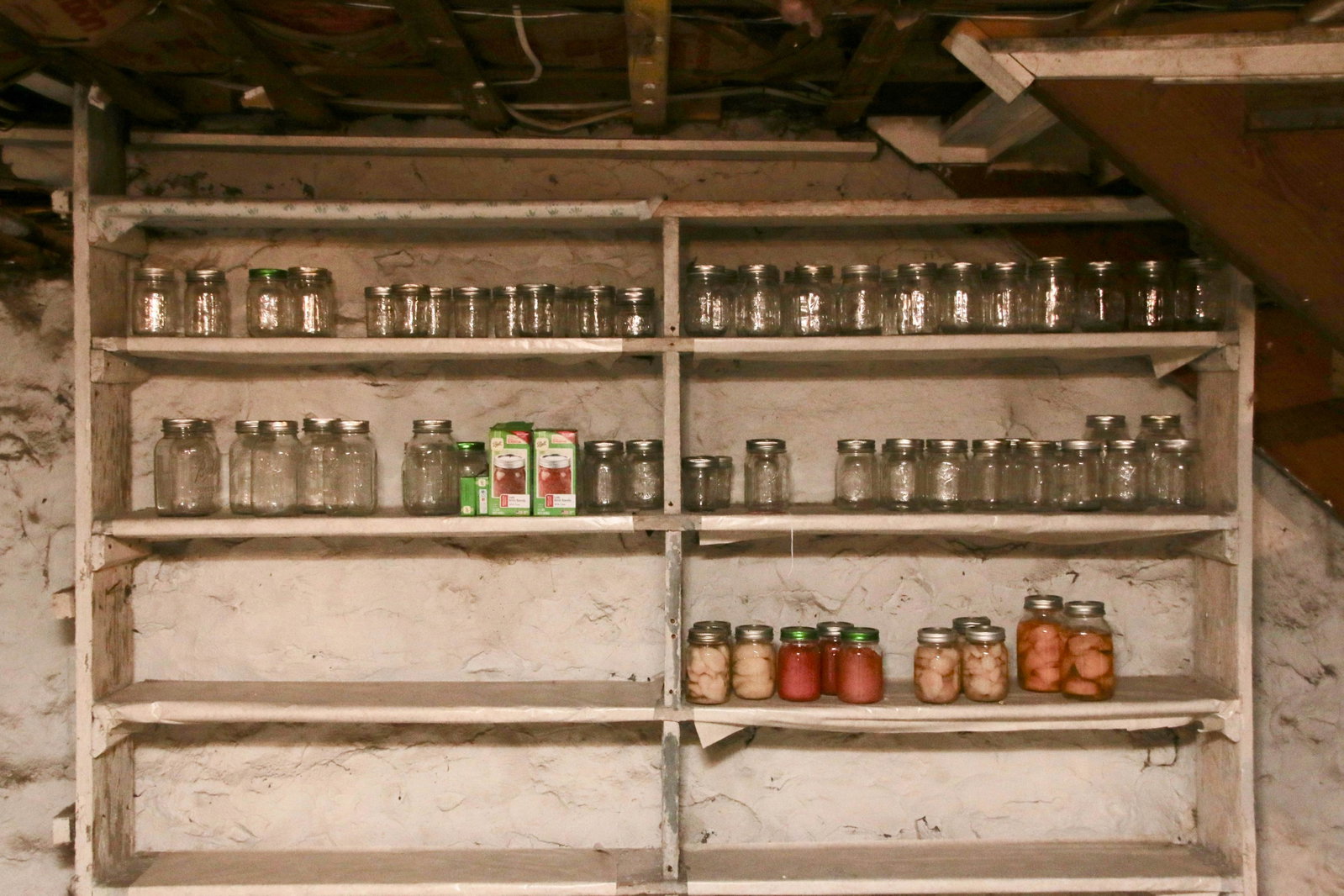 JARS ON SHELF: CANNING JARS AND MORE