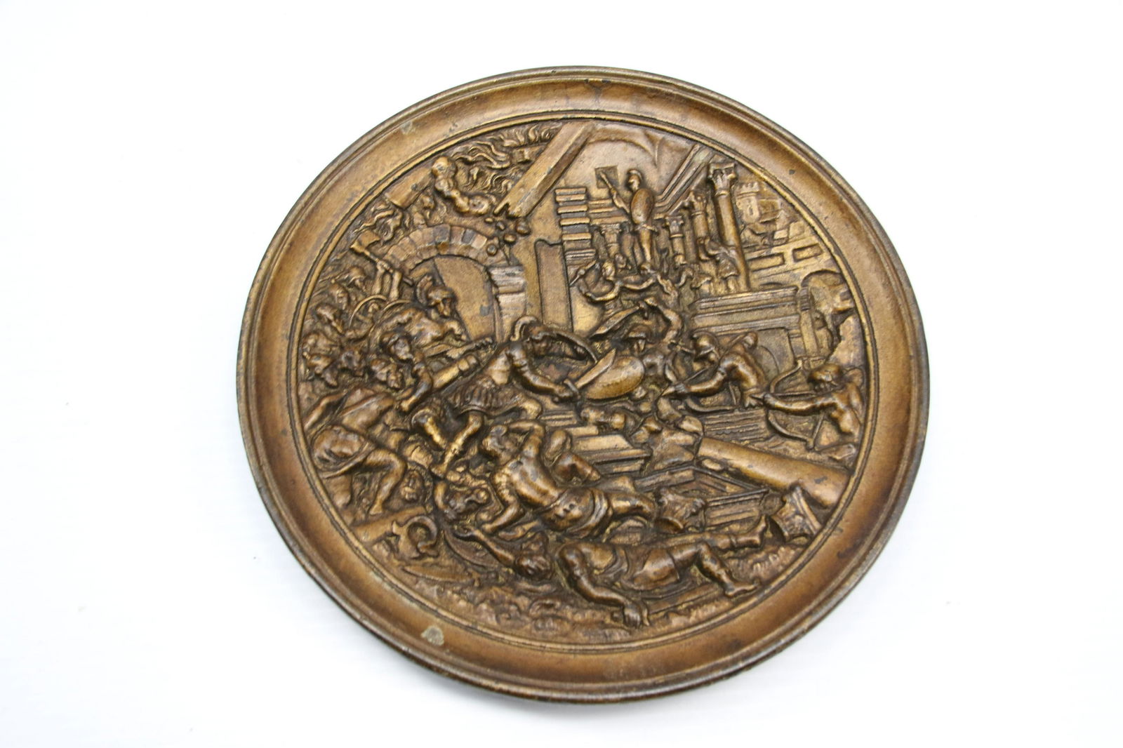 ABRAM COX STOVE COMPANY ADVERTISING PLAQUE: PHILADELPHIA, PA - BATTLE SCENE - CAST IRON - ORIGINAL PAINT Dimensions: 10 1/2" DIAMETER