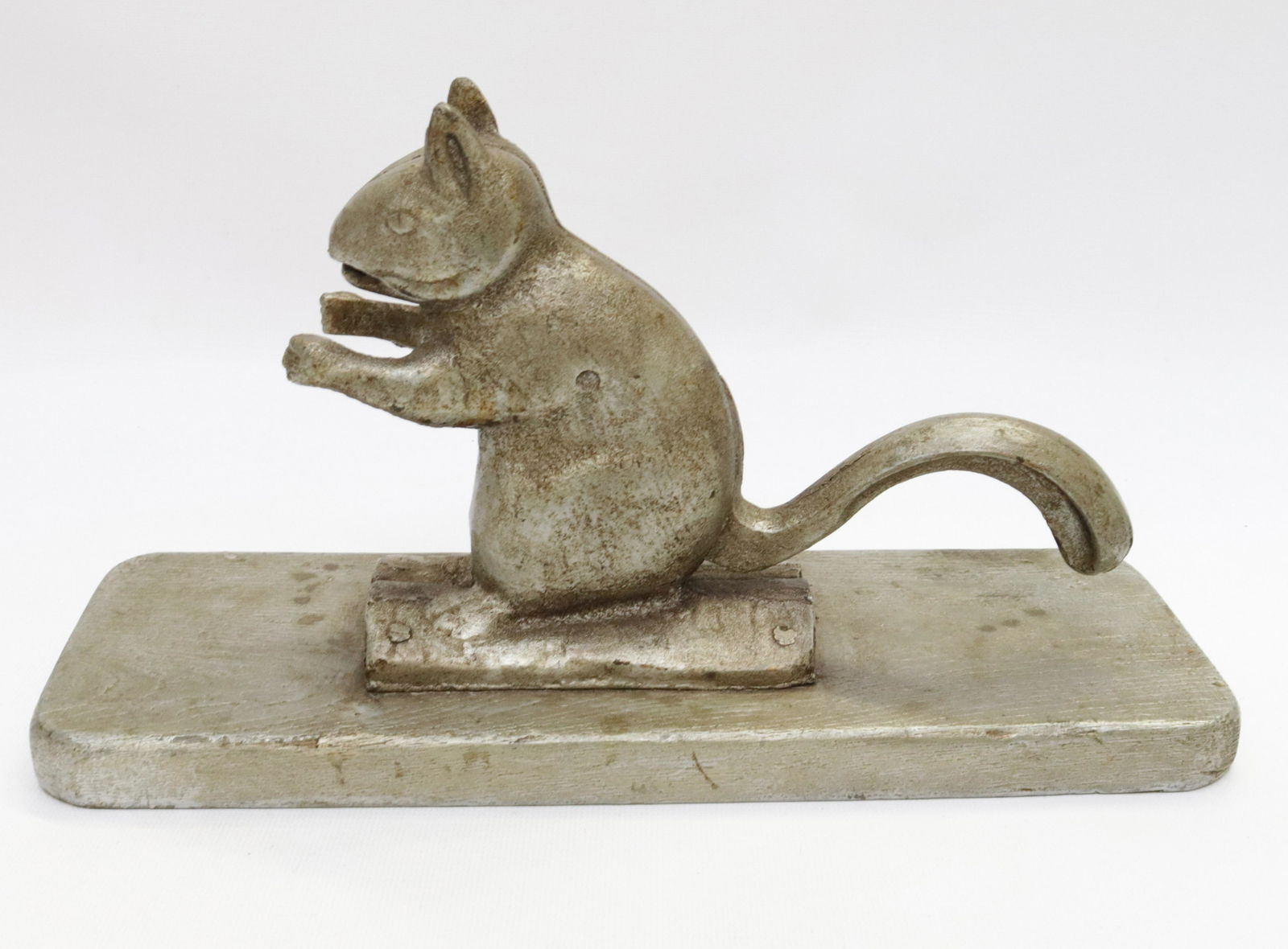 CAST IRON SQUIRREL NUTCRACKER (1 of 3)