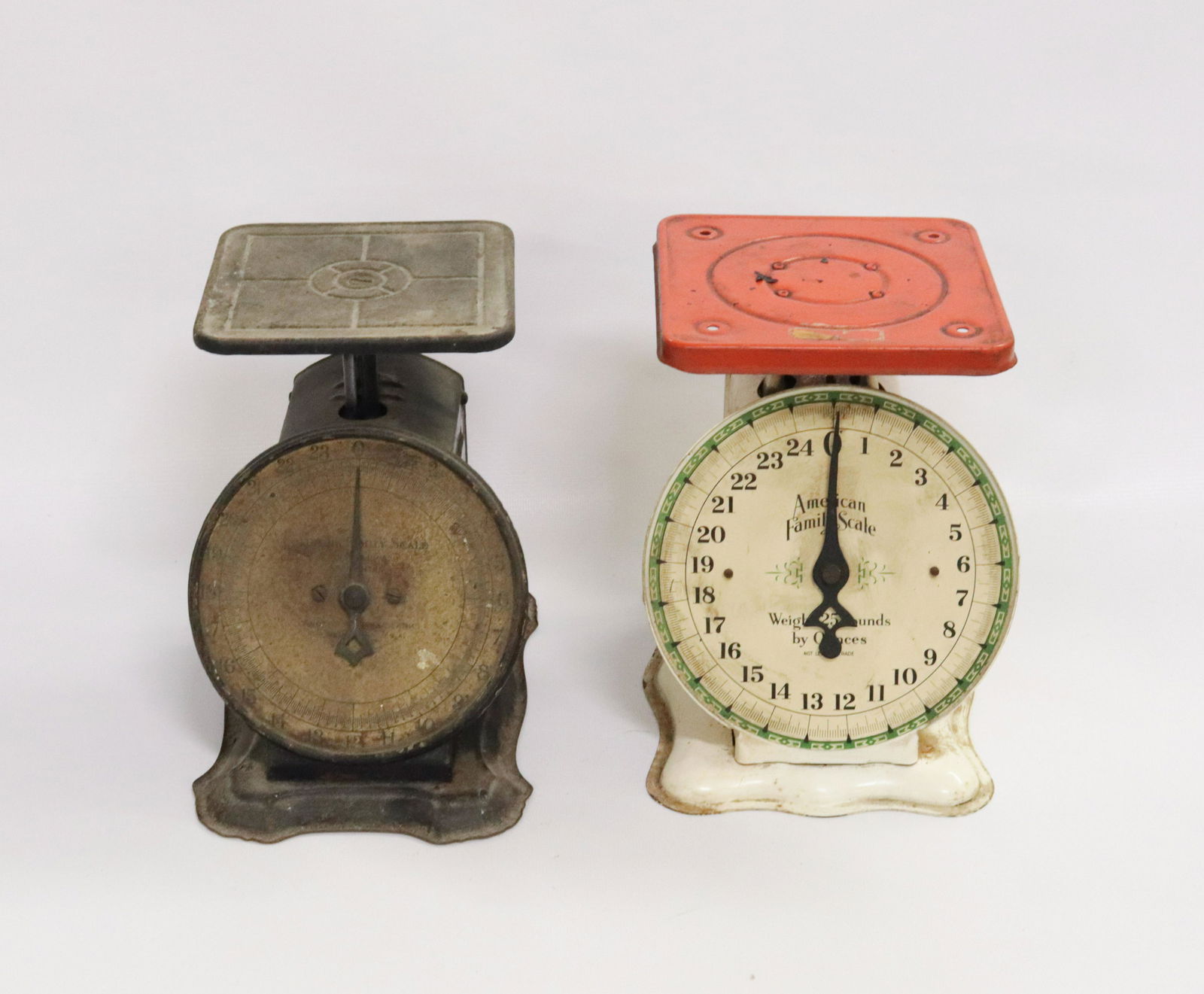 PAIR OF AMERICAN FAMILY SCALES (1 of 2)