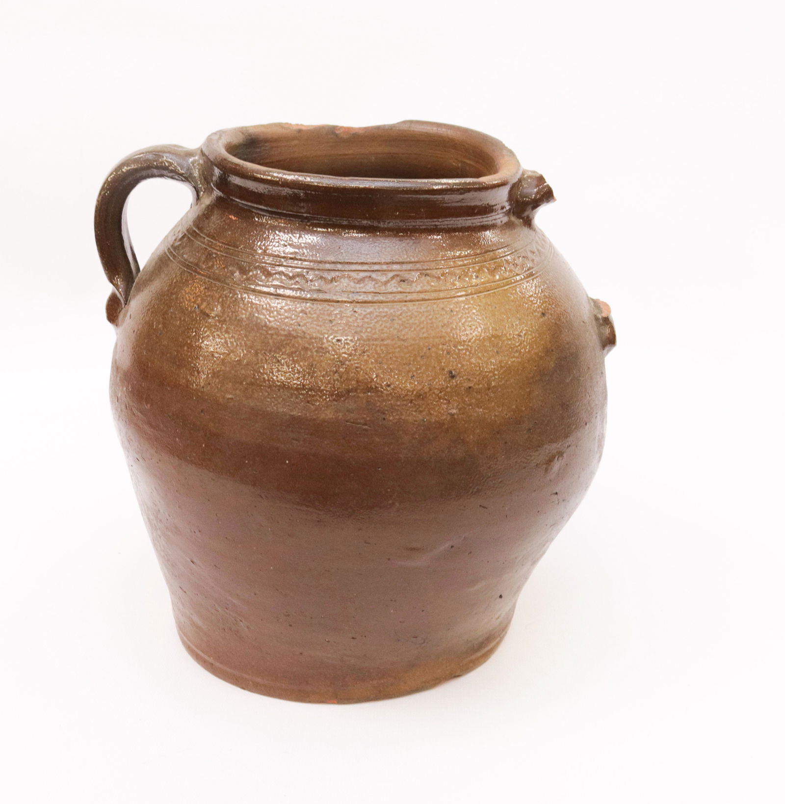 18TH CENTURY NEW JERSEY JAR: REDWARE 2 HANDLE JAR WITH COGGLED DECORATION AND DARK GLAZE - ATTRIBUTED TO MIDDLESEX, NEW JERSEY 10 1/2" H