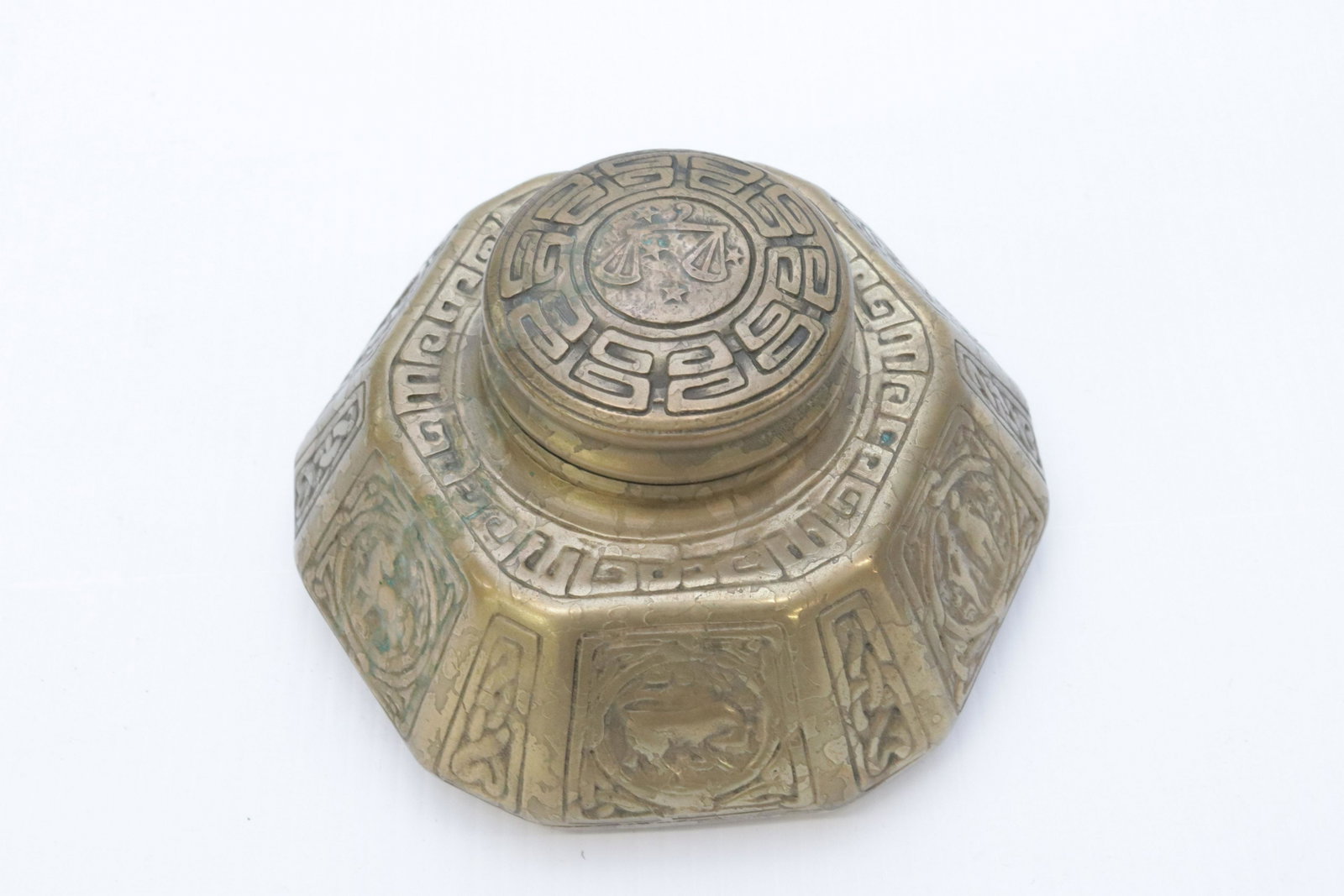 TIFFANY STUDIOS ZODIAC INKWELL: LARGE SIZE WITH ZODIAK LIBRA SIGN ON LID - ORIGINAL GLASS INSERT - #1072 TIFFANY STUDIOS Dimensions: 3 3/4" X 6 3/4"