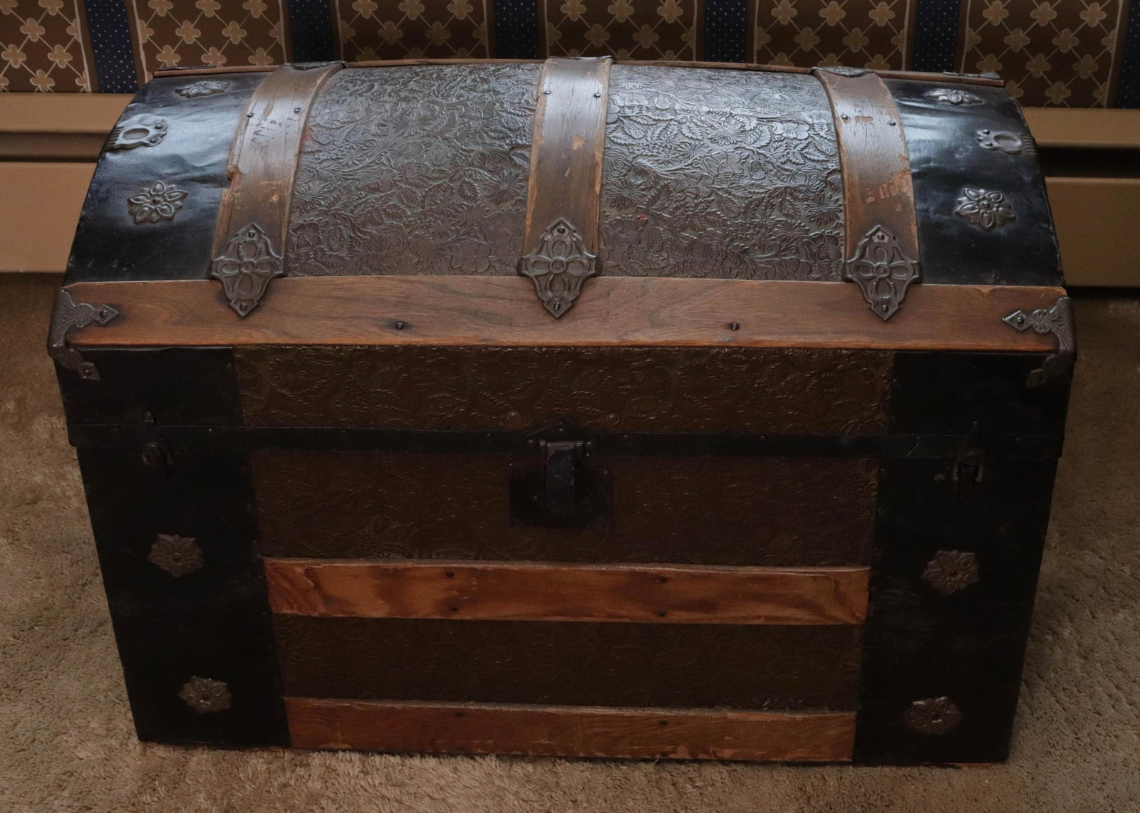ANTIQUE DOME TOP TRUNK: WOOD AND PRESSED TIN SIZE: 23" X 30" X 17"