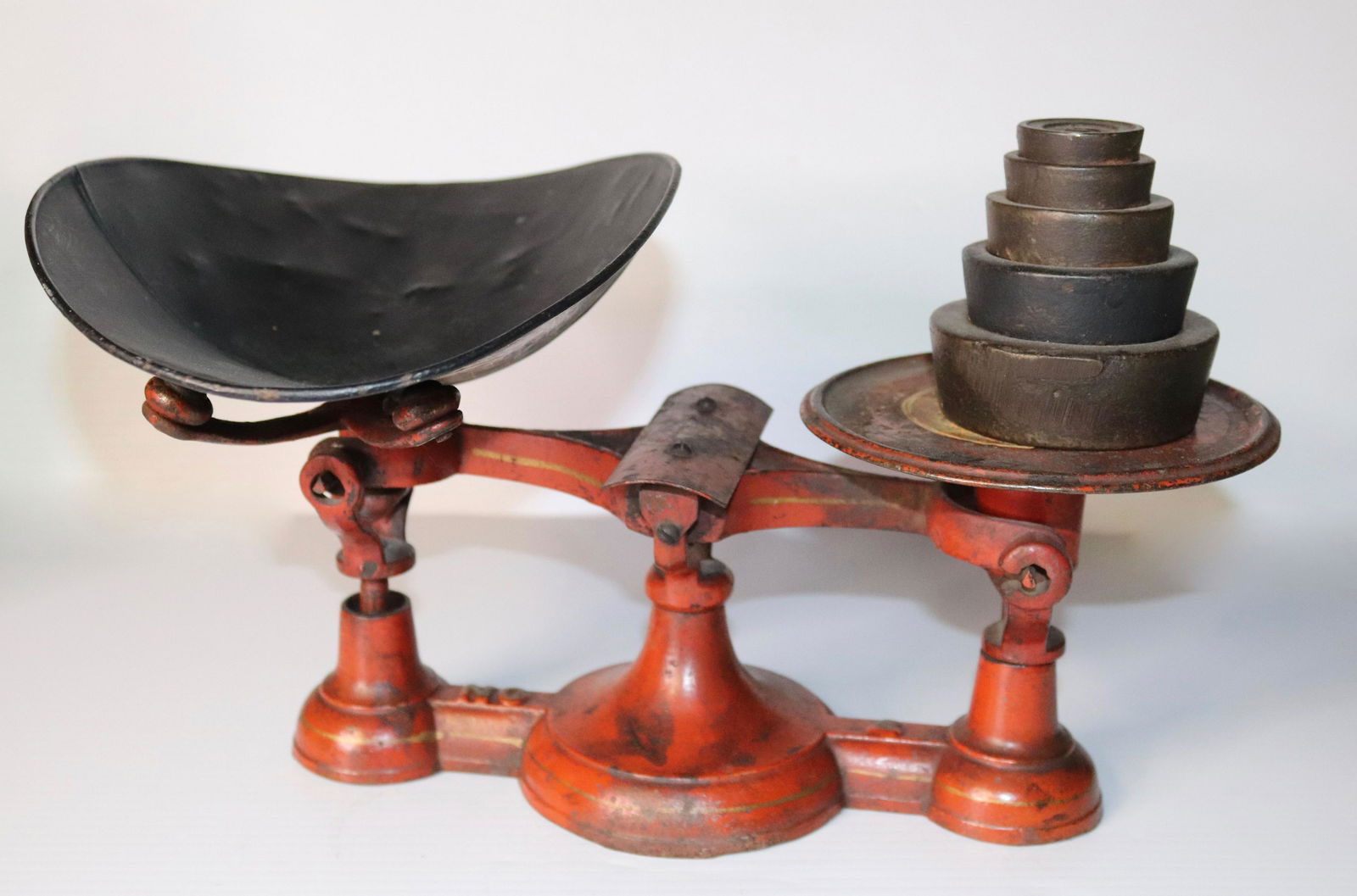 CAST IRON BALANCE SCALE: PAINTED RED WITH WEIGHTS - #4 - CHATILLON SIZE: 14" L