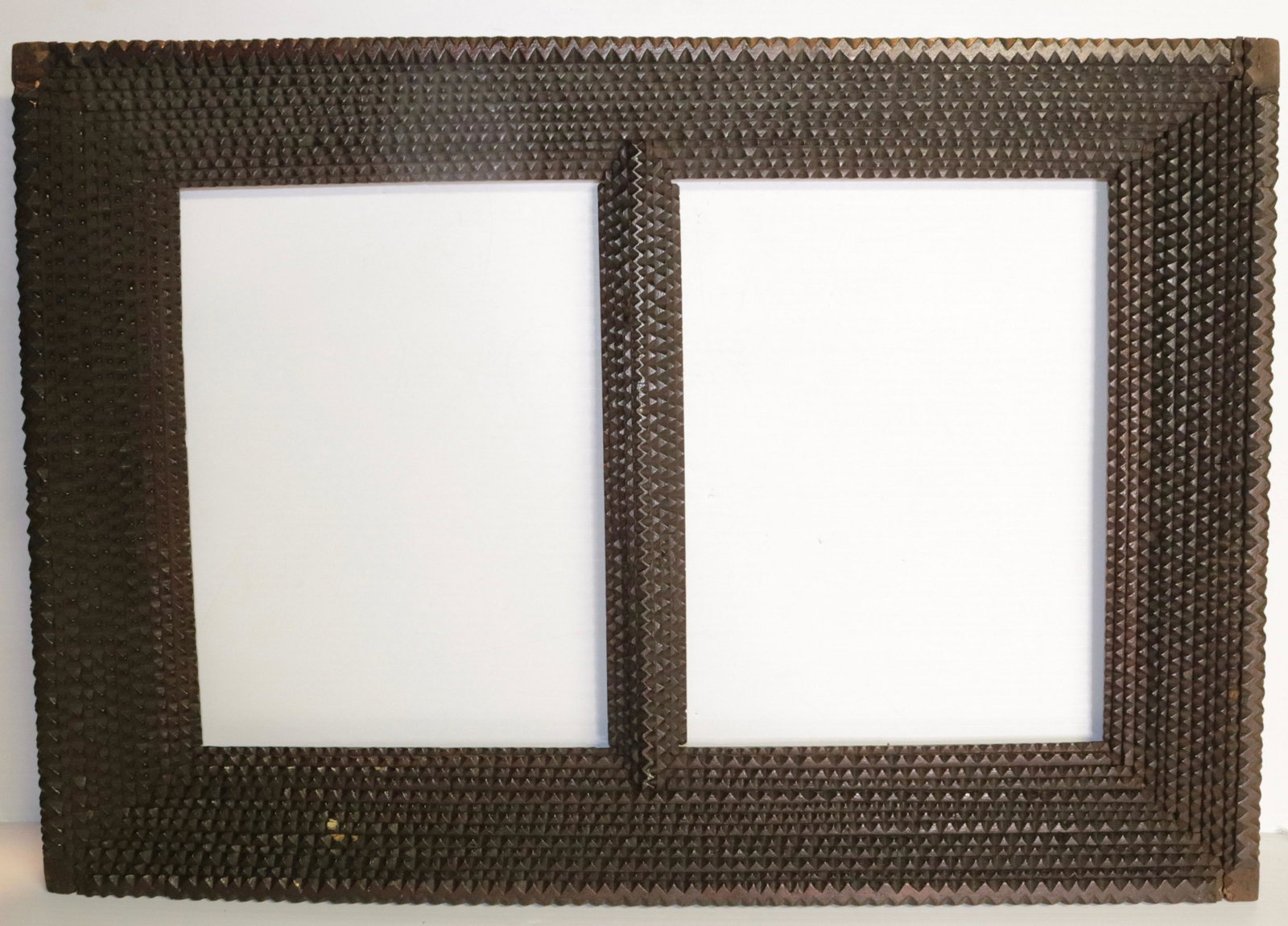 TRAMP ART WOODEN FRAME: 13 LAYERS OF CHIP CARVING SIZE: 17" X 25"TOTAL - 12" X 9" OPENINGS
