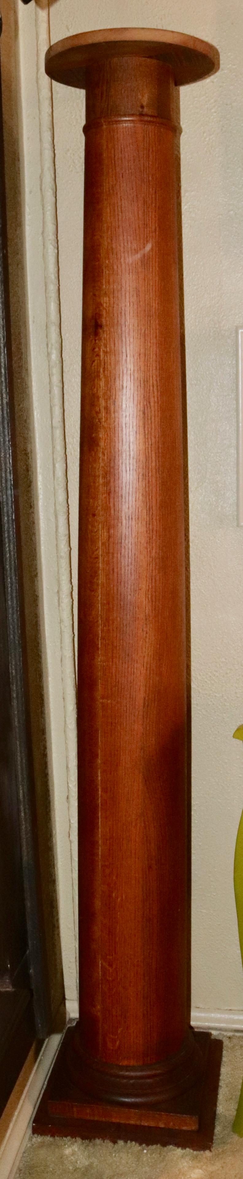 ANTIQUE WOODEN COLUMN: OAK COLUMN WITH UNATTACHED TOPPER SIZE: 72 1/2" H