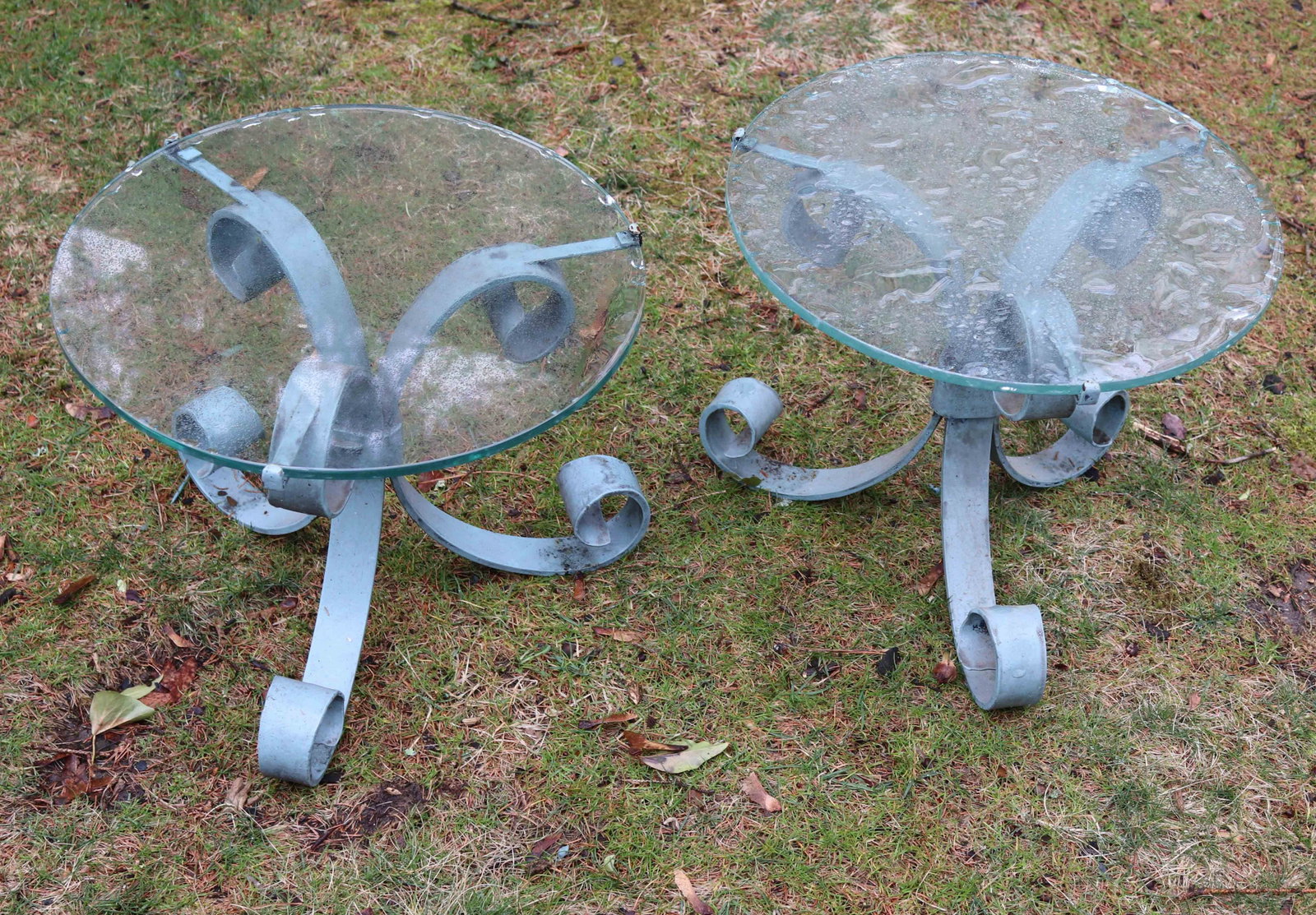 PAIR OF TEMPESTINI FOR SALTERINI SMALL TABLE =S: SMALL GLASS TOP TABLES SIZE: 13" X 16"