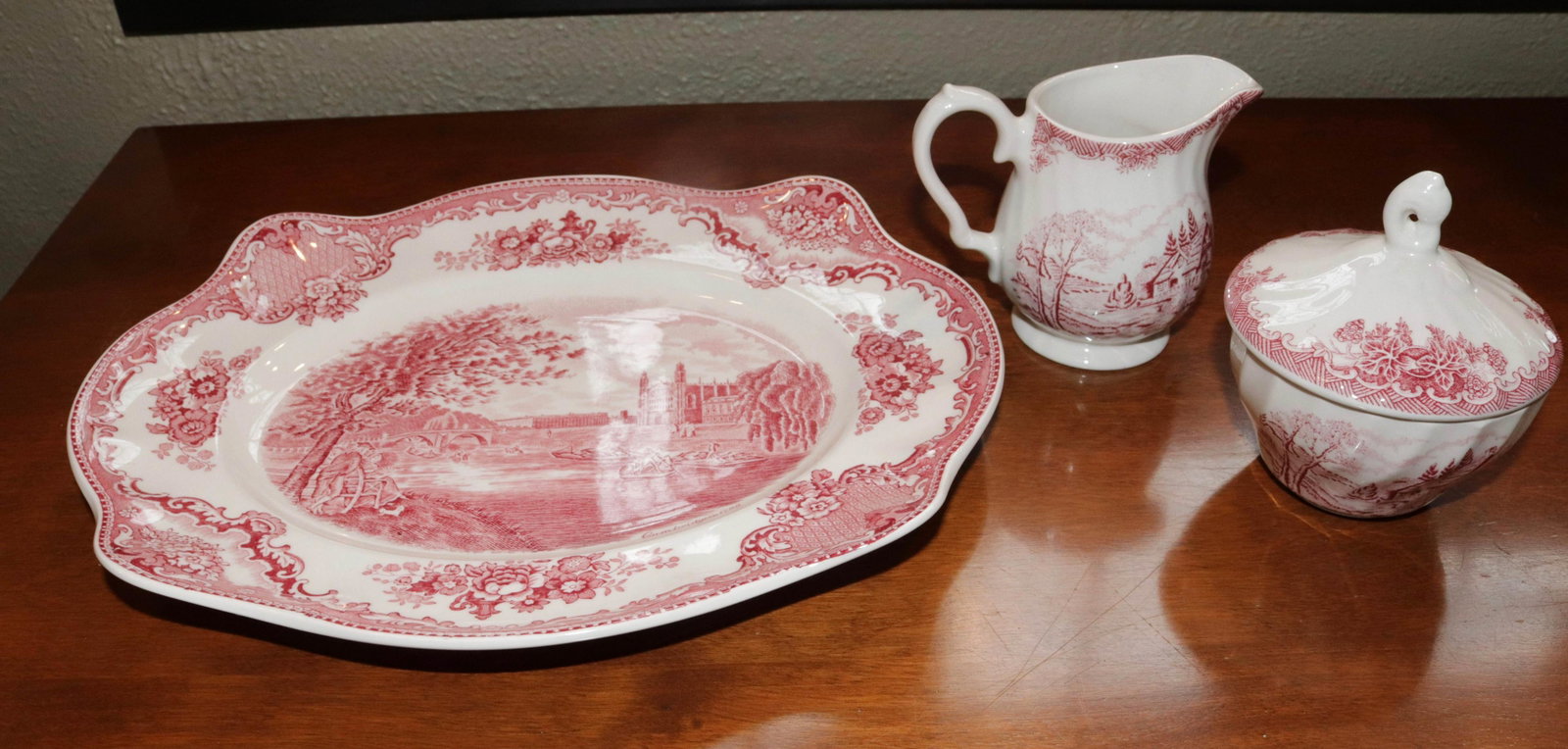 GROUP LOT OF RED AND WHITE TRANSFERWARE: JOHNSON BROTHERS PLATTER, SUGAR AND CREAMER BY; QUEEN'S SIZE: PLATTER 12" X 10"