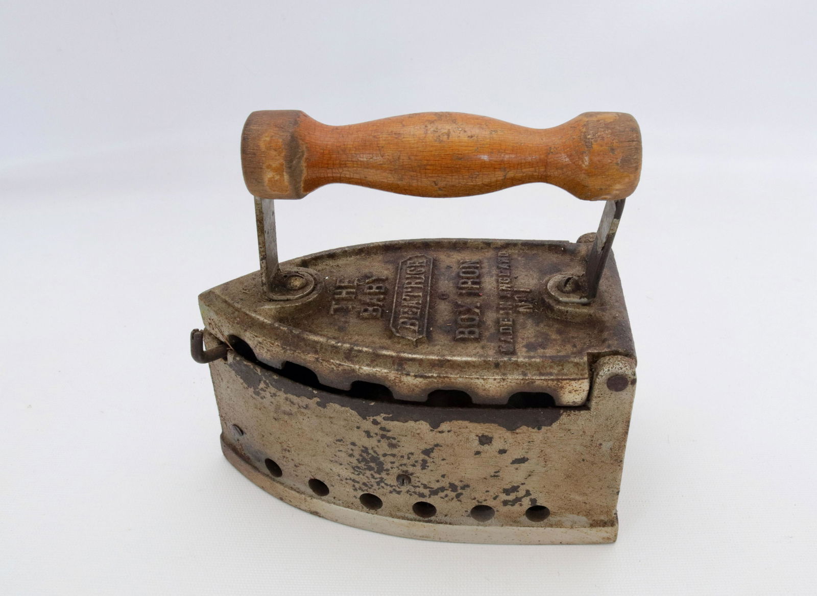 ANTIQUE CHARCOAL IRON: THE BABY" CHARCOAL BOX IRON - MADE IN ENGLAND #1 DIMENSIONS: 6 1/2