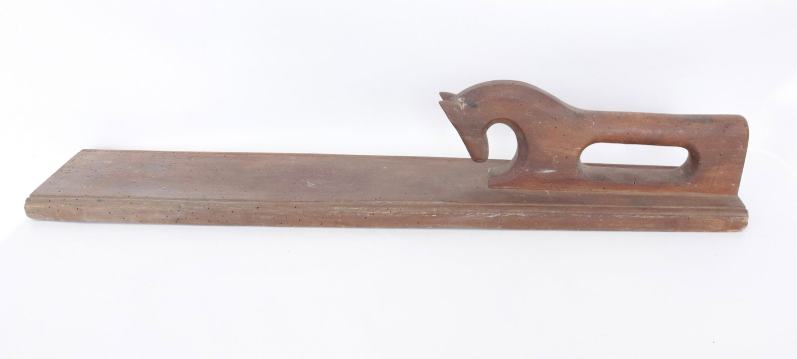 CARVED EUROPEAN MANGLE BOARD: HORSE HANDLE DIMENSIONS: 25" L