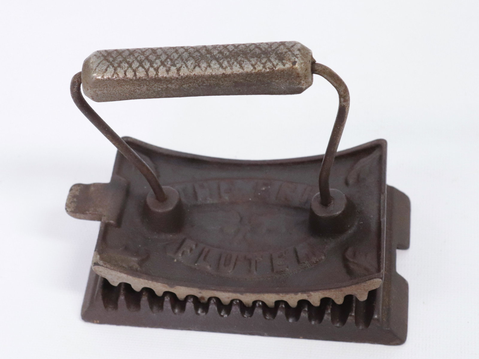 ROCKER FLUTER IRON: THE ERIE FLUTER" DIMENSIONS: 5 1/2