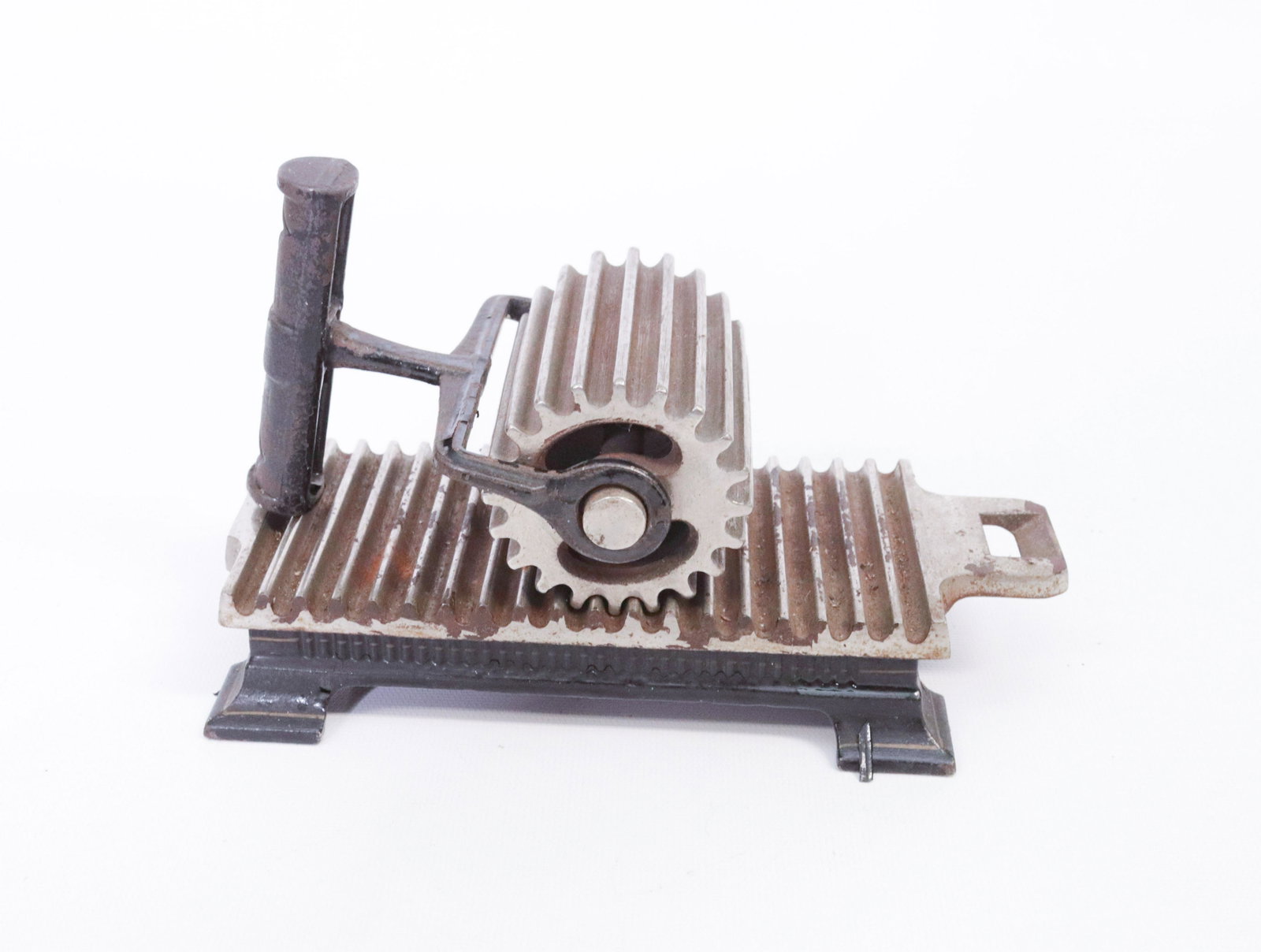 ROLLER FLUTER IRON: SHEPARD HARDWARE BUFFALO, NEW YORK DIMENSIONS: 7"
