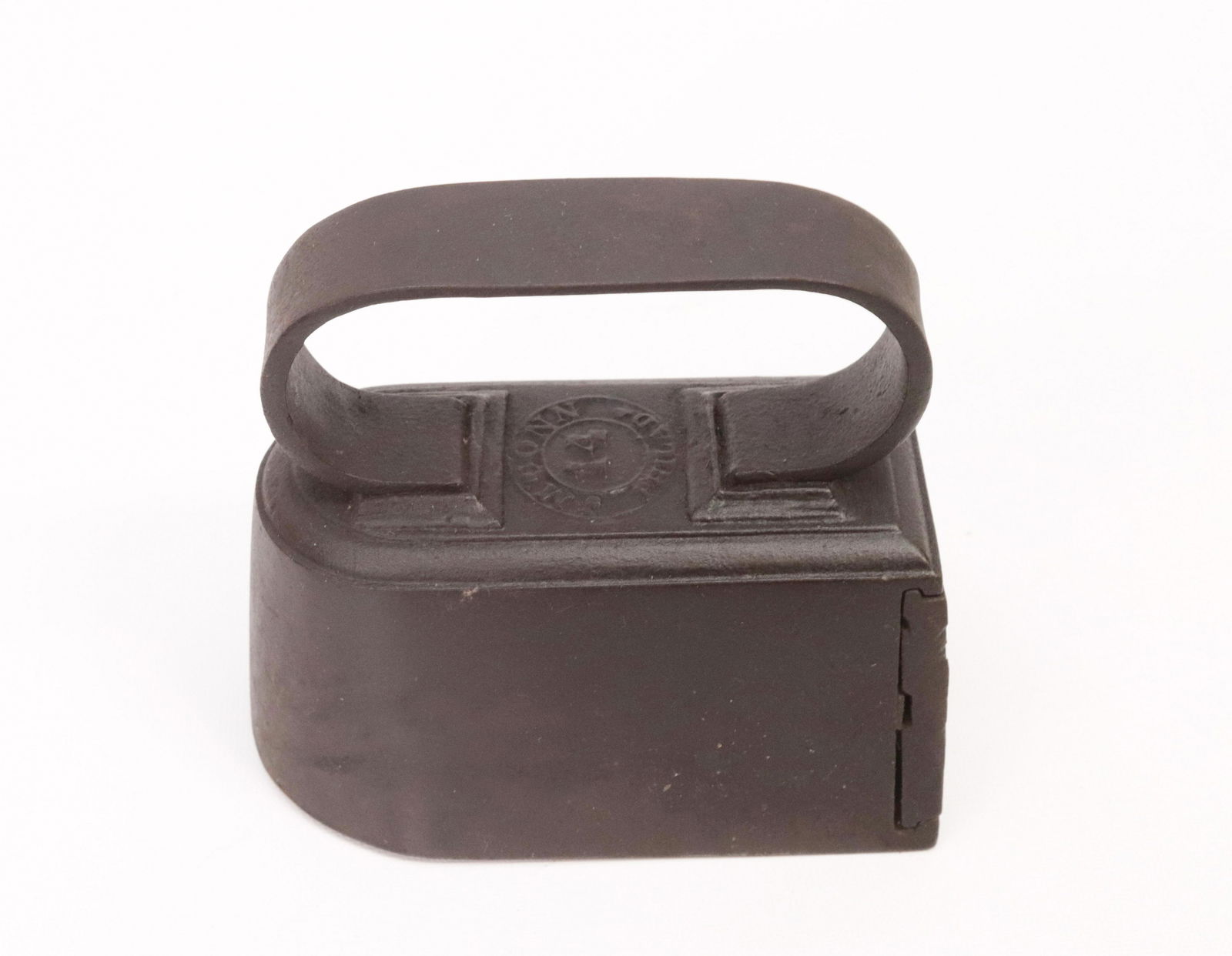 ANTIQUE HAT IRON: J. MOON" HAT IRON WITH SLUG DIMENSIONS: 6