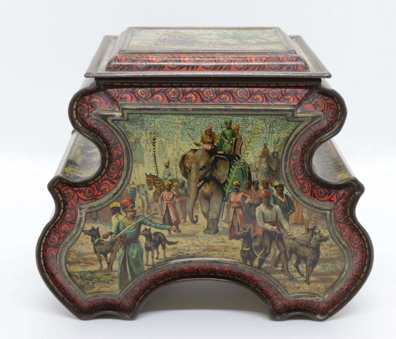 HUNTLEY & PALMERS "INDIAN" BISCUIT TIN (1 of 7)