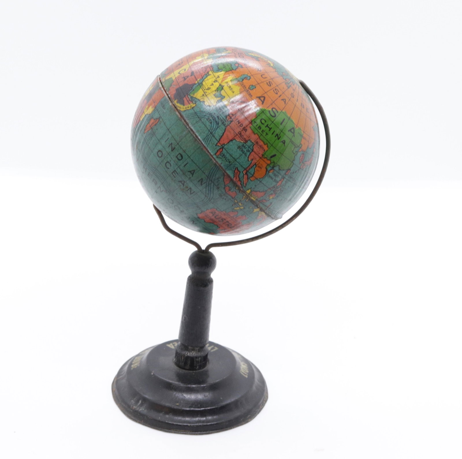 LYON'S TEA COMPANY GLOBE: CIRCA 1910 - TIN LITHOGRAPH 6 1/2" H
