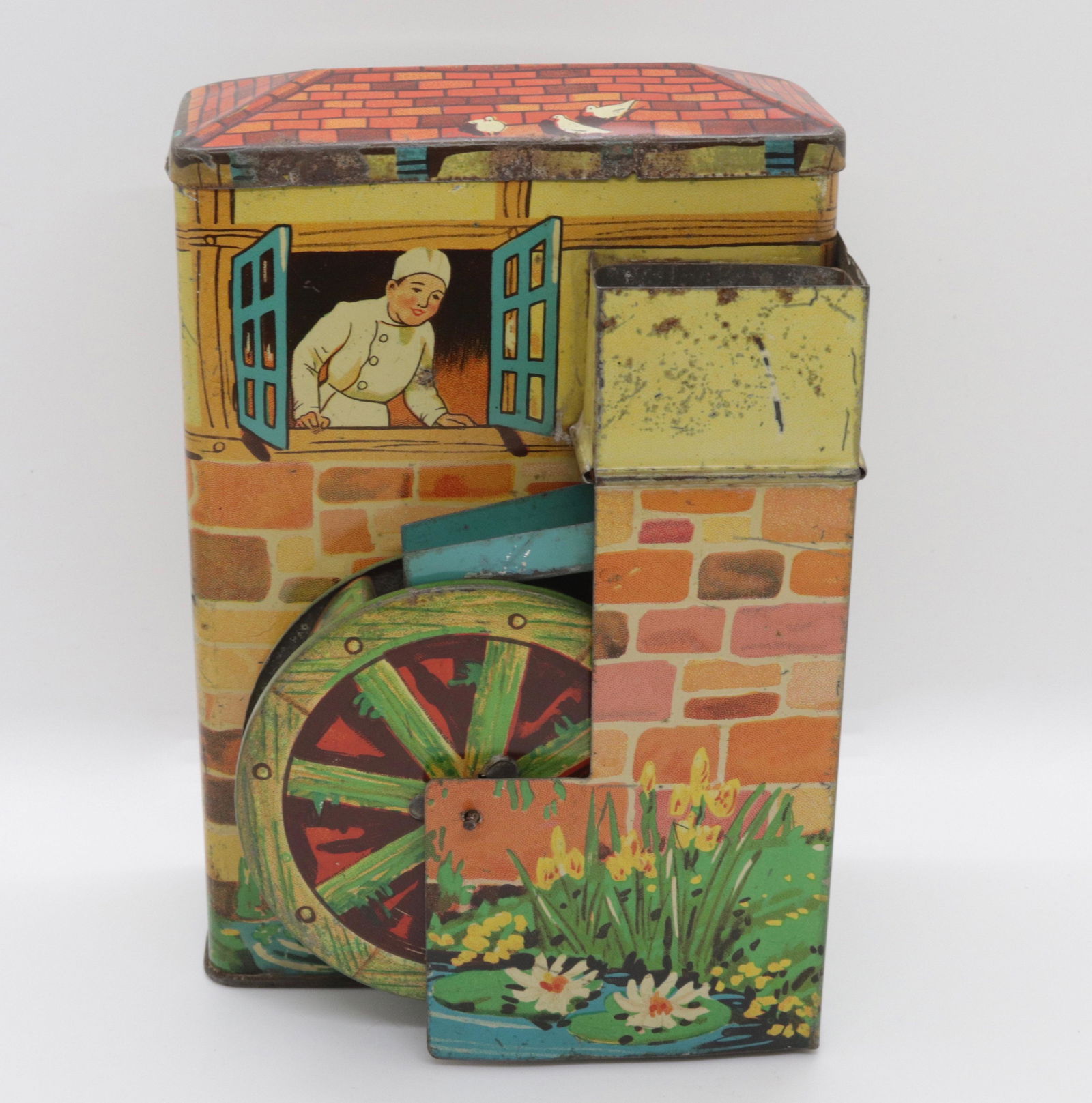 MACFARLANE LANG & CO. BISCUIT TIN (1 of 6)