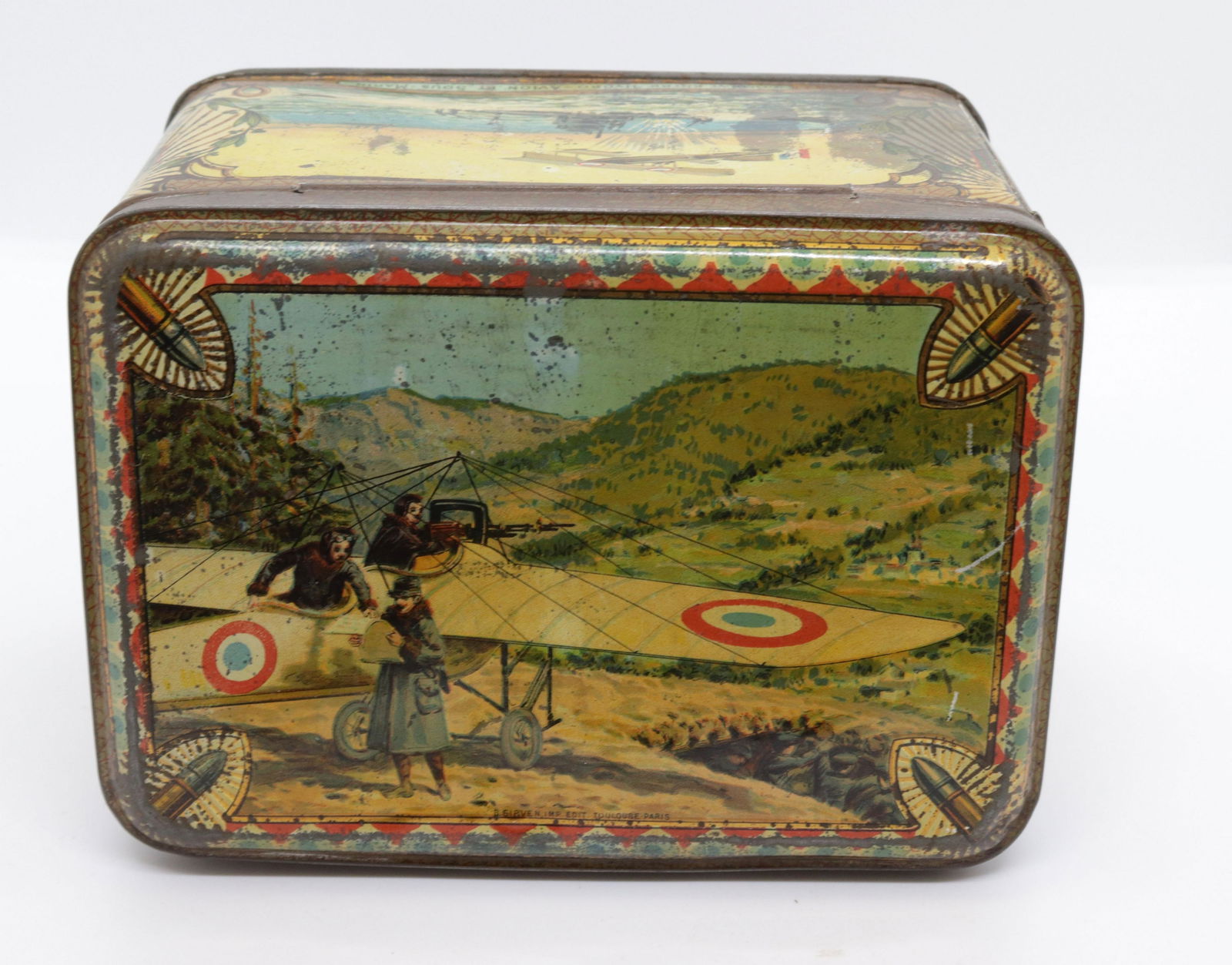 FRENCH TIN LITHO BISCUIT TIN (1 of 5)