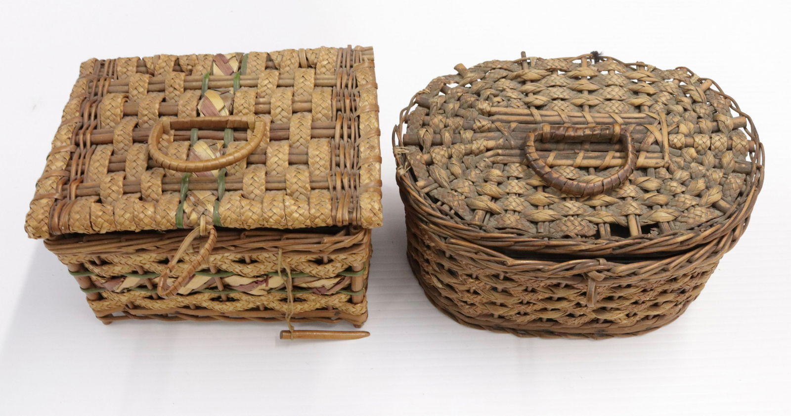 PR. OF HUNTLEY & PALMERS BISCUIT TINS (1 of 5)