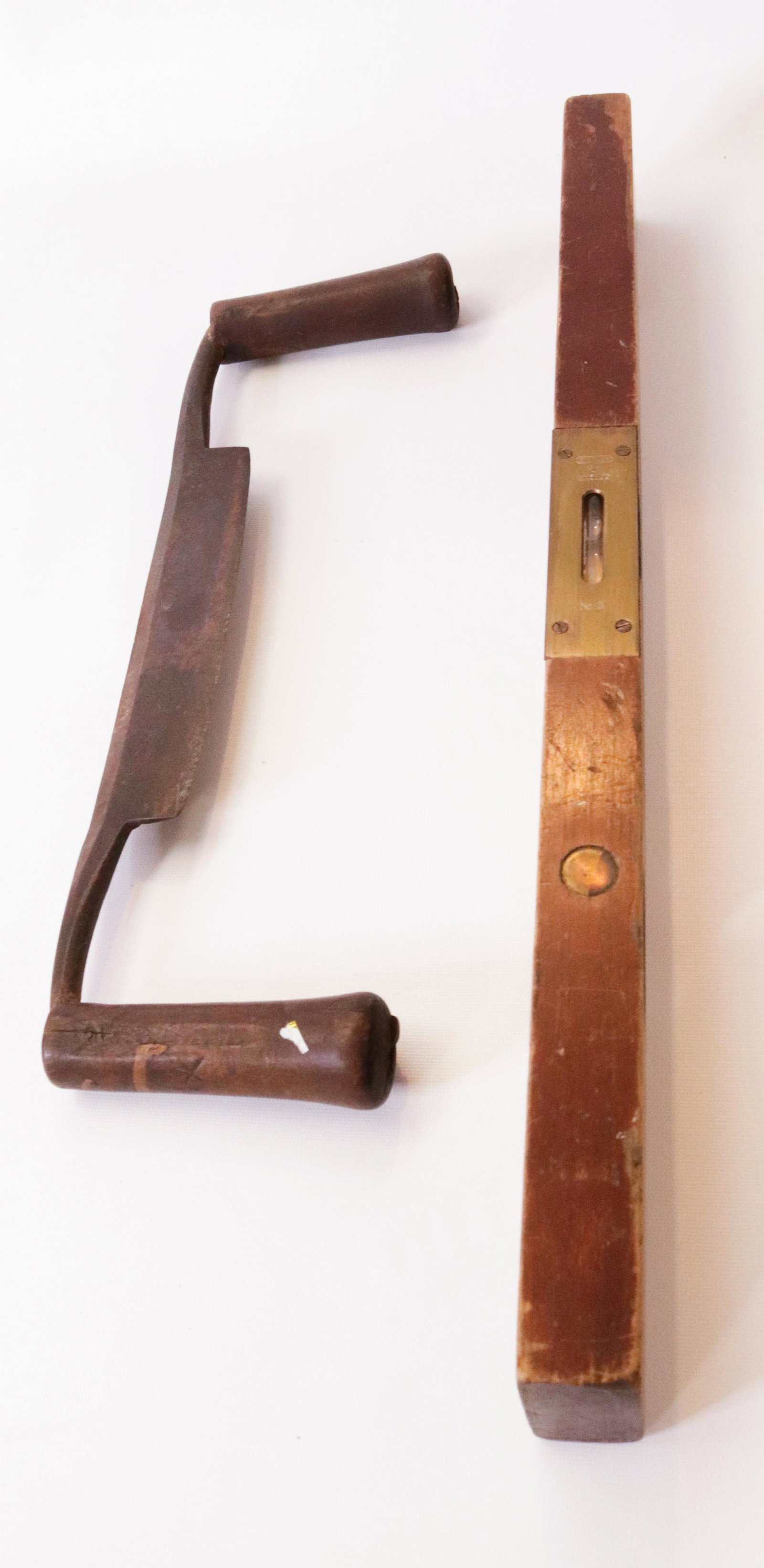 STANLEY O LEVEL AND DRAW KNIFE: CHERRY WOOD LEVEL